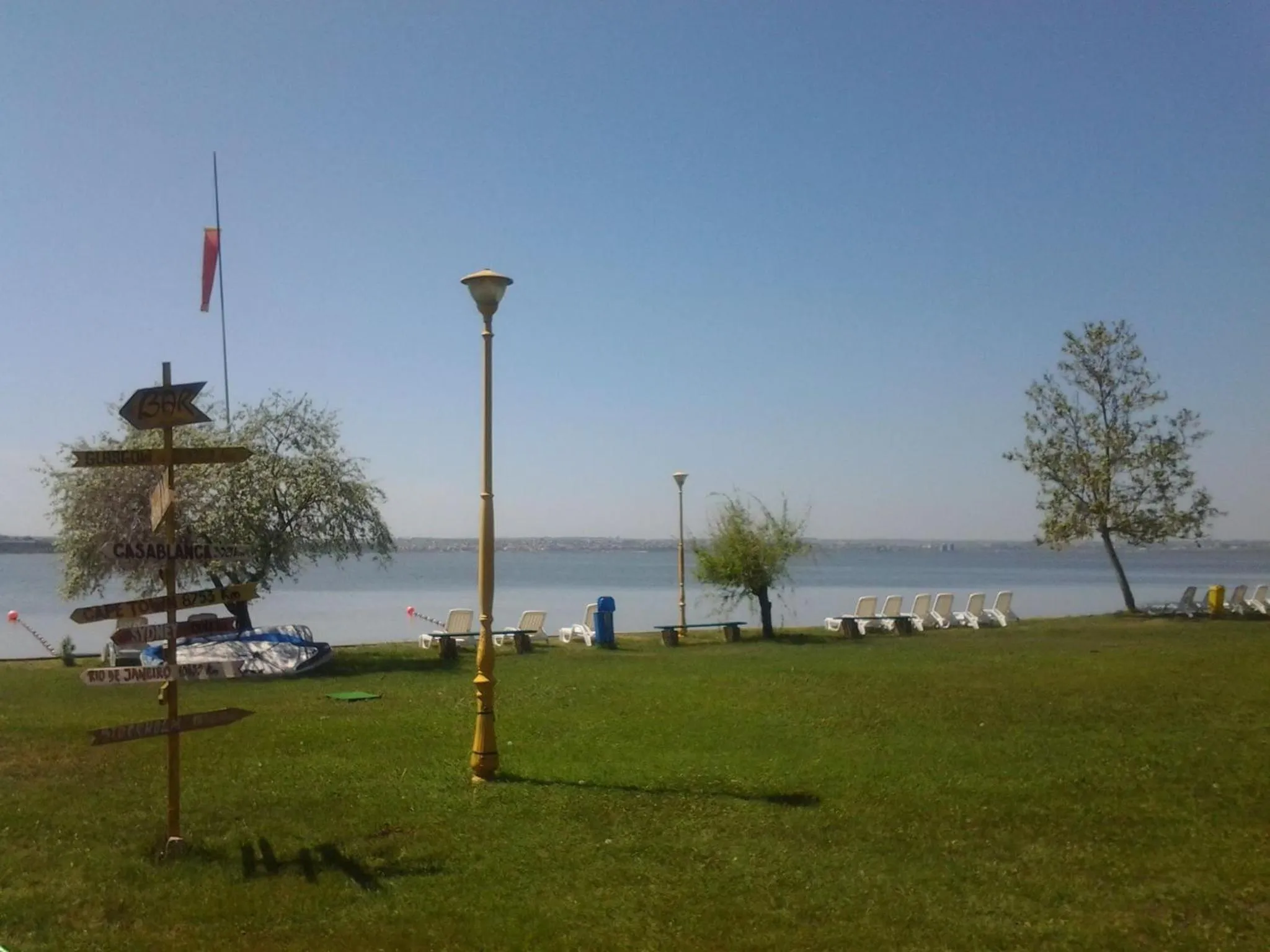 Area and facilities in Hotel Piccadilly