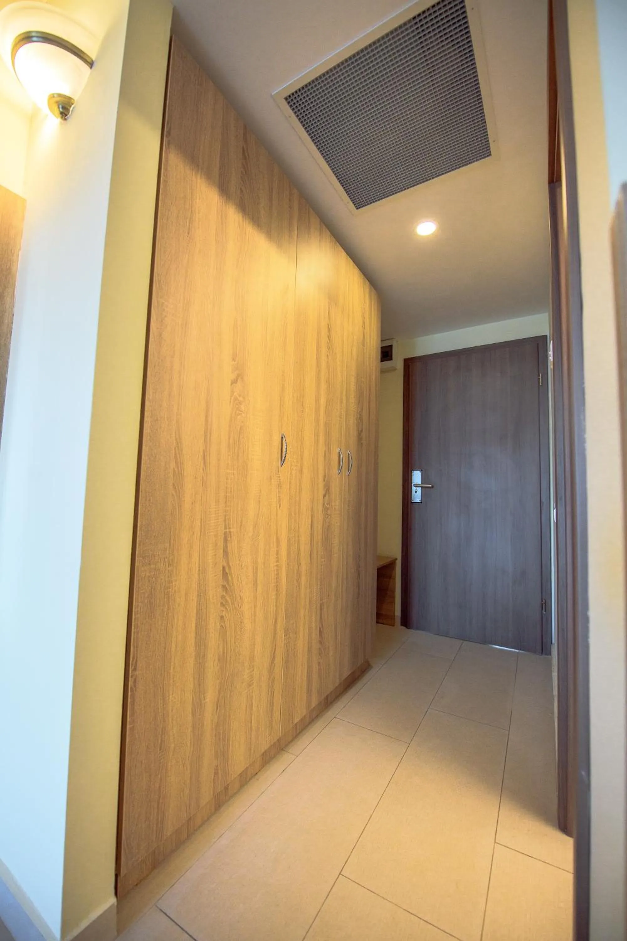 wardrobe in Hotel Piccadilly