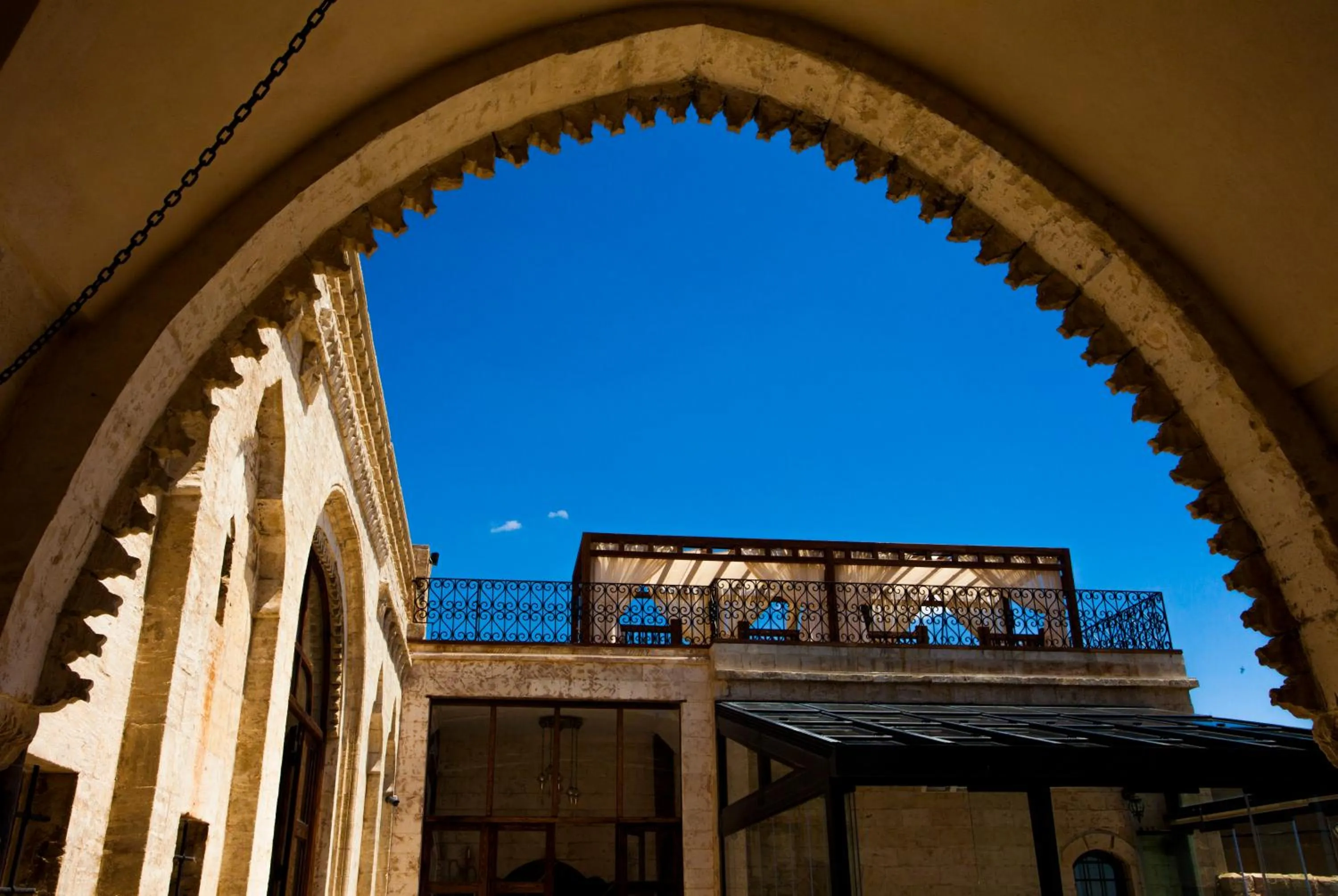 Decorative detail in Mardius Tarihi Konak