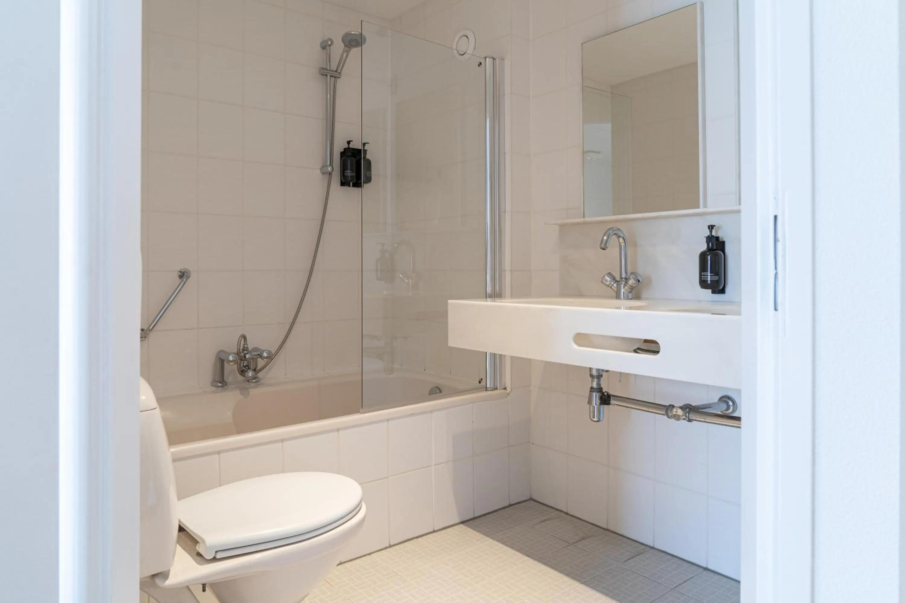 Shower in Hotel de Duif Lisse - Keukenhof