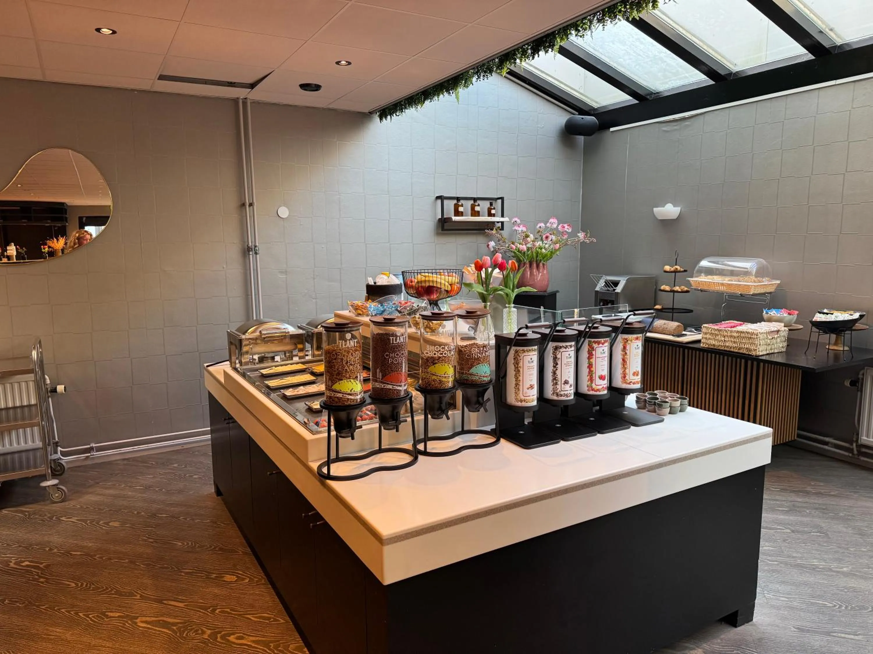 Breakfast in Hotel de Duif Lisse - Keukenhof