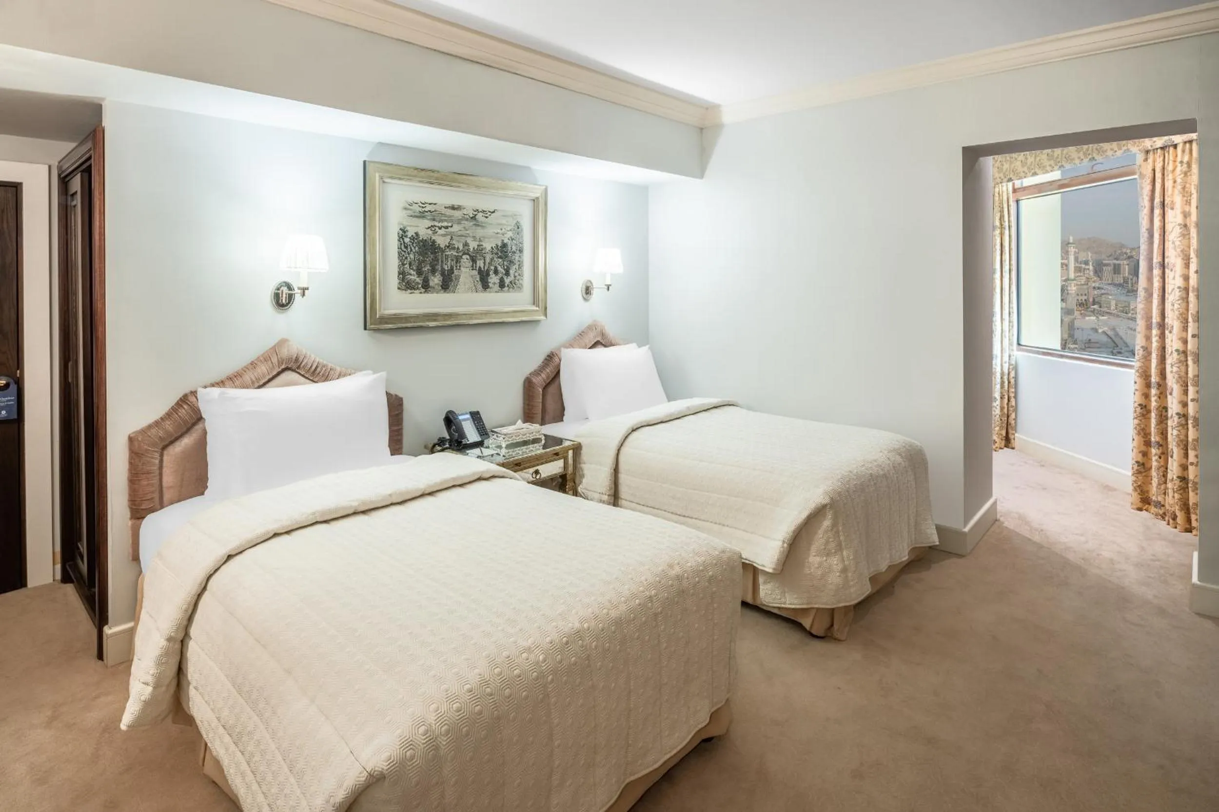 Bed in Anjum Makkah Hotel