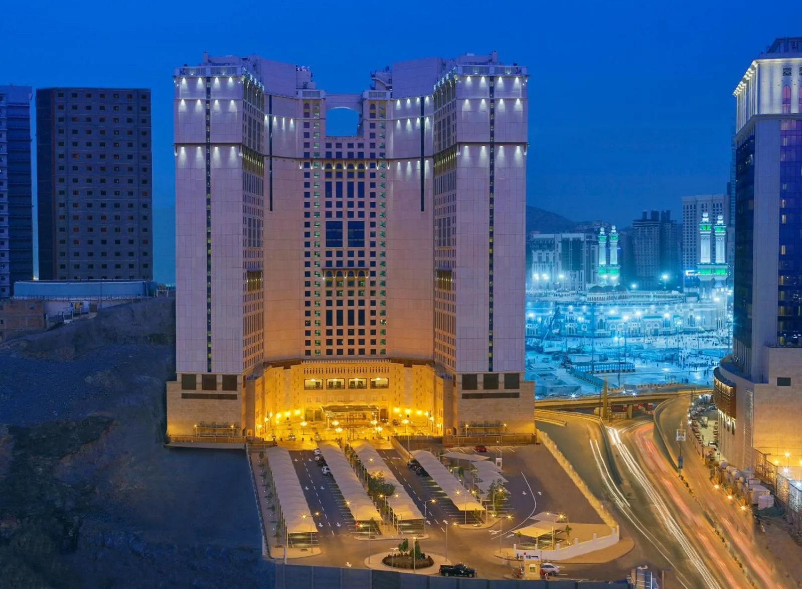 Property building in Anjum Makkah Hotel