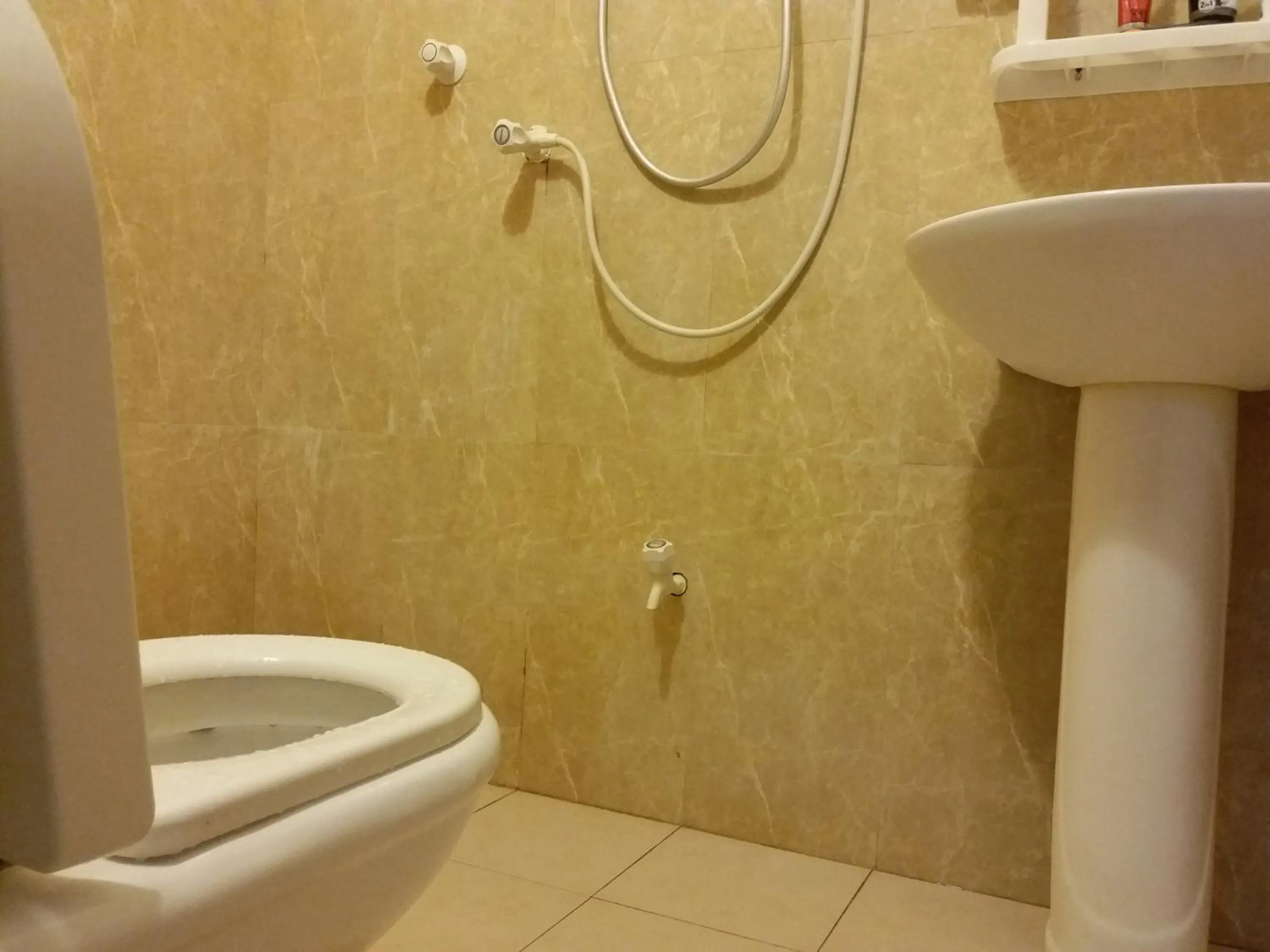 Bathroom in Ras Rana Lodge