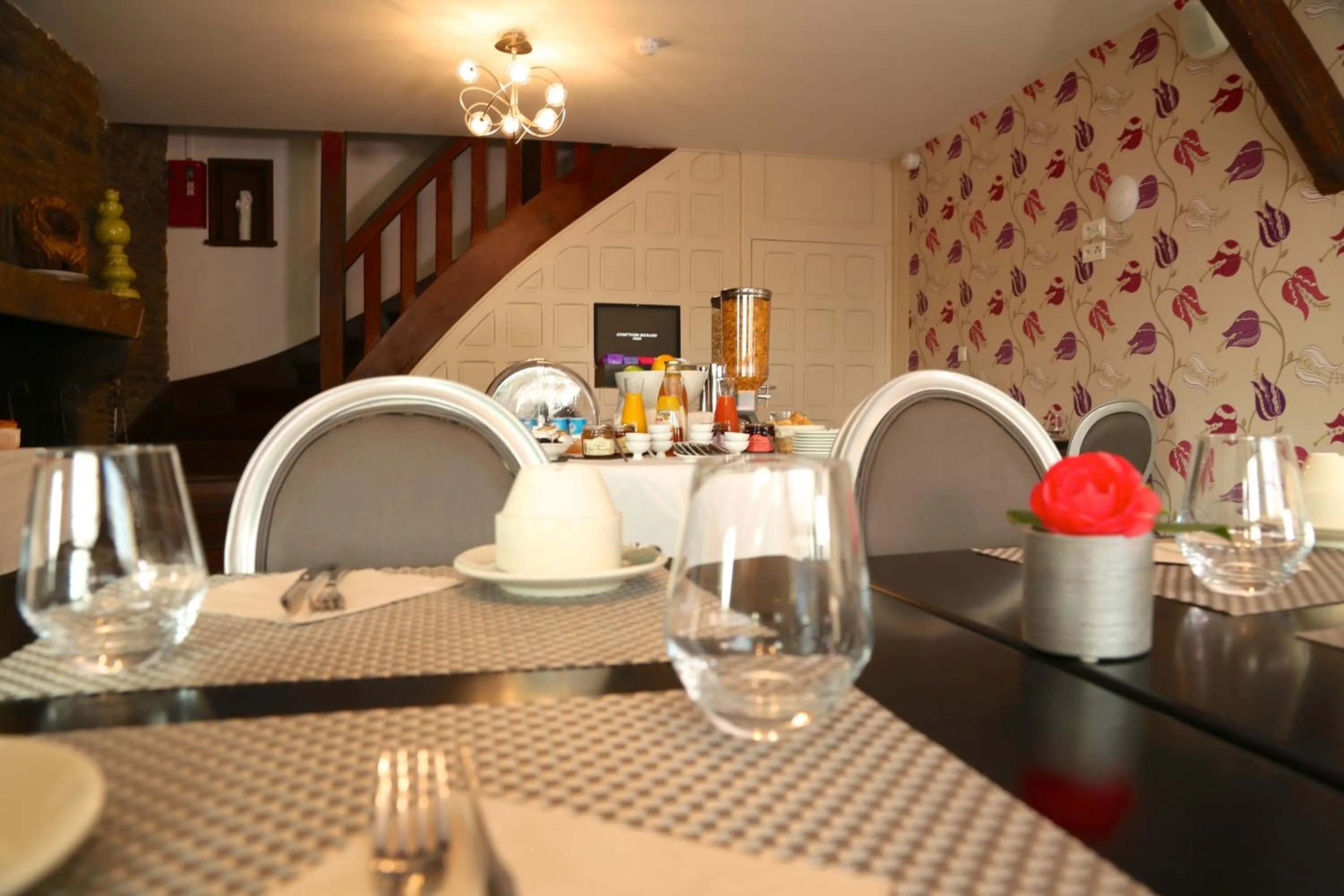 Food and drinks in Hotel Restaurant Le Lion d'Or