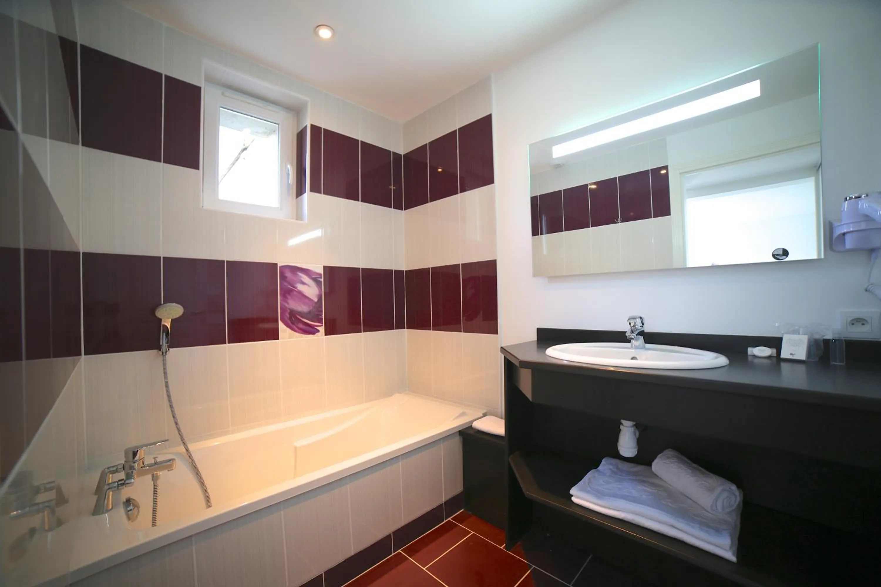 Bathroom in Hotel Restaurant Le Lion d'Or