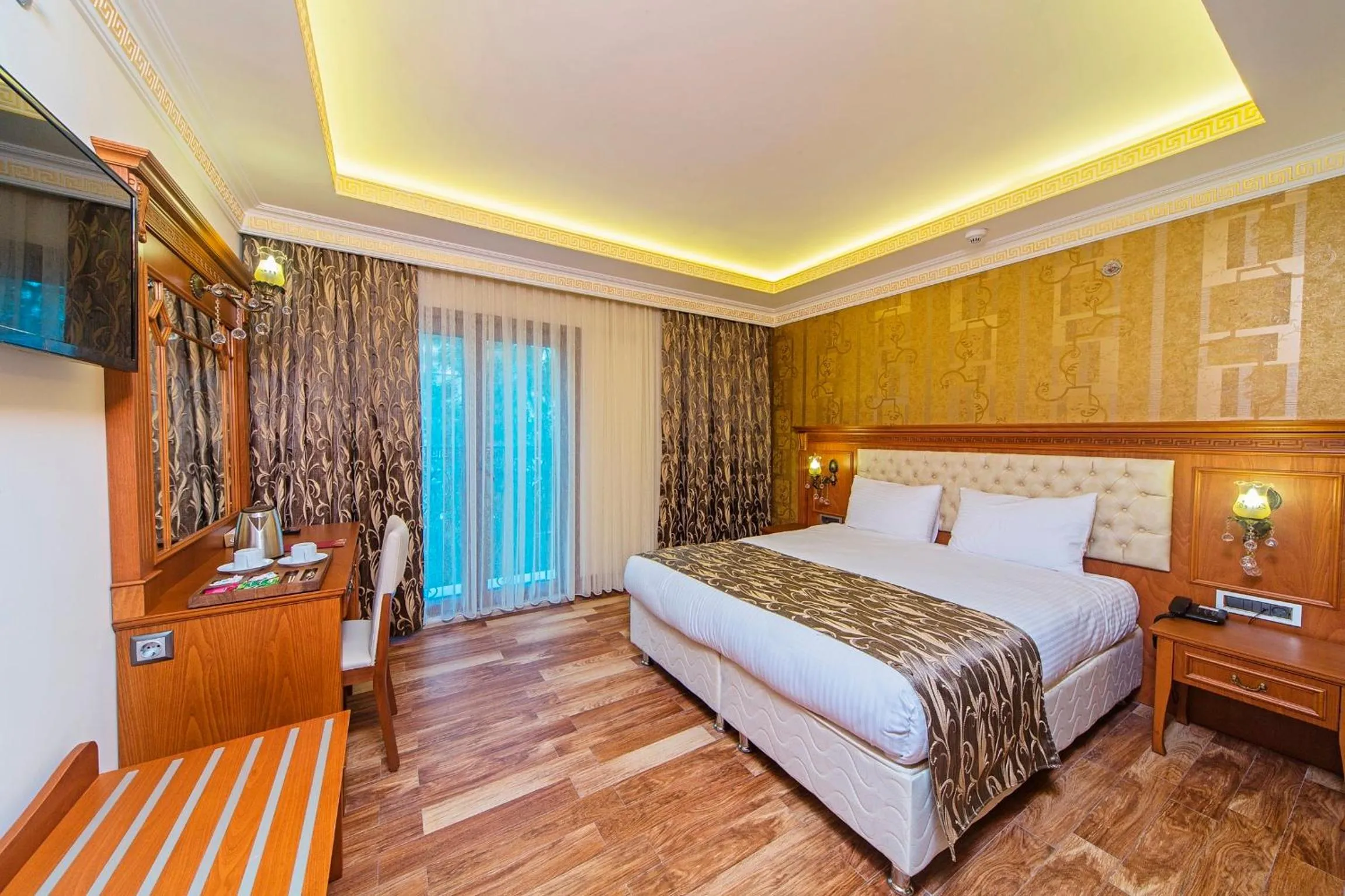 Photo of the whole room, Bed in Lausos Palace Hotel Şişli