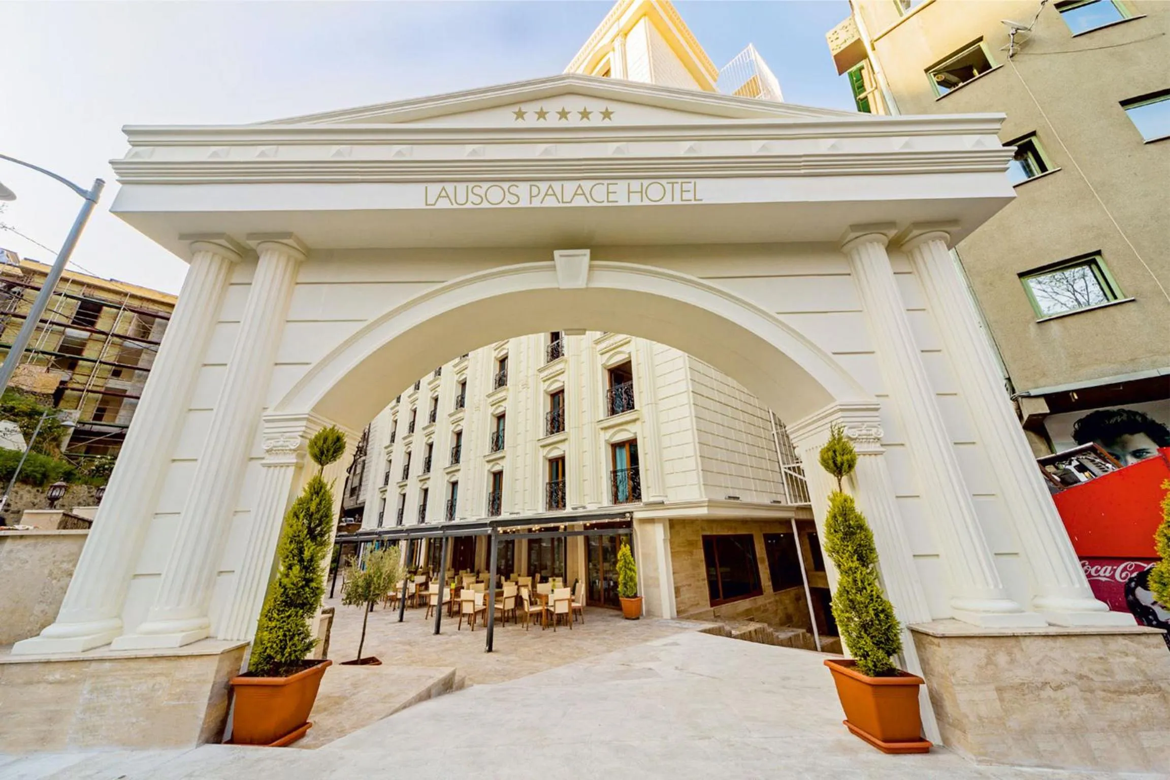 Facade/entrance in Lausos Palace Hotel Şişli