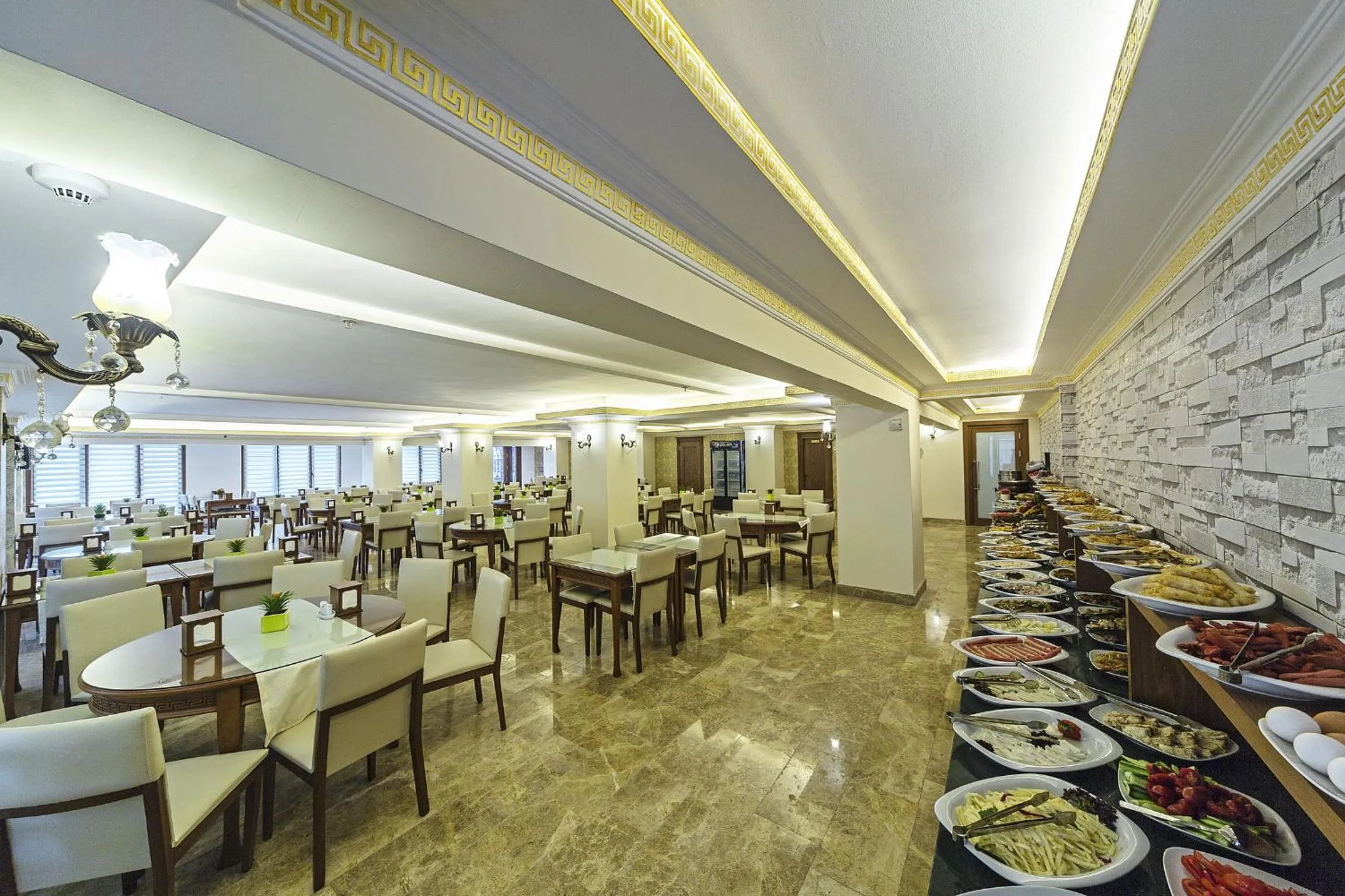 Restaurant/places to eat in Lausos Palace Hotel Şişli