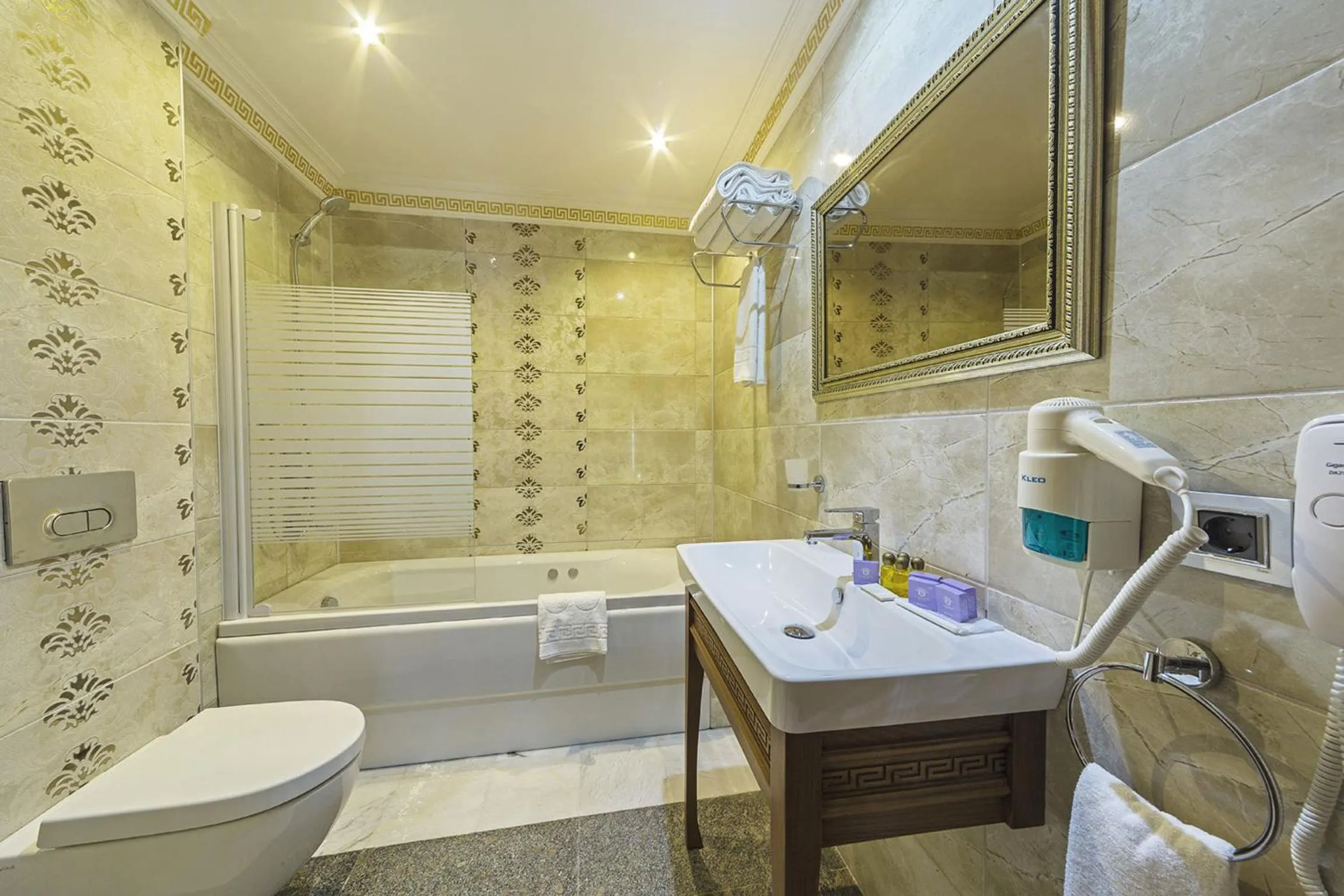 People in Lausos Palace Hotel Şişli