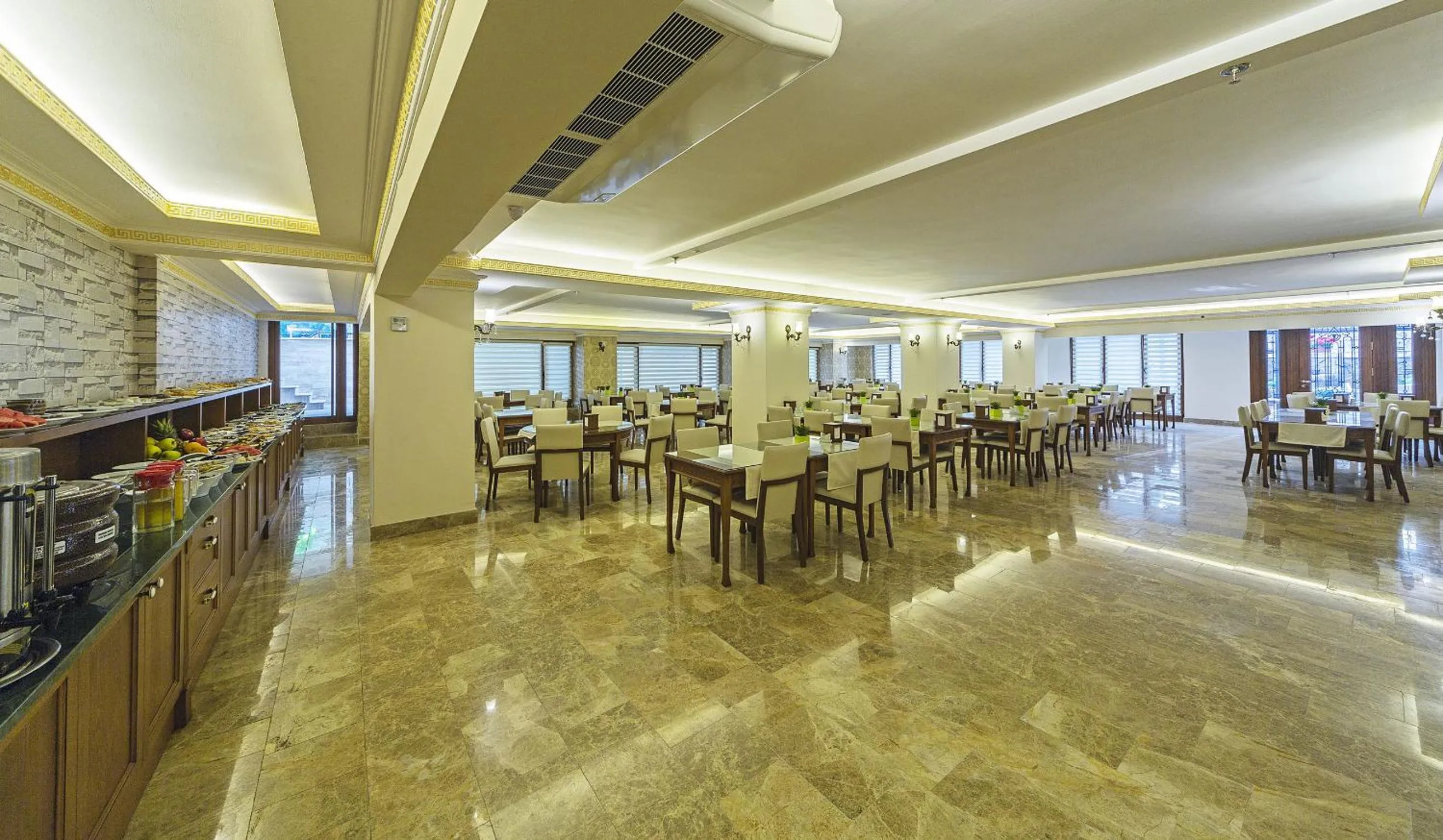 Restaurant/places to eat in Lausos Palace Hotel Şişli