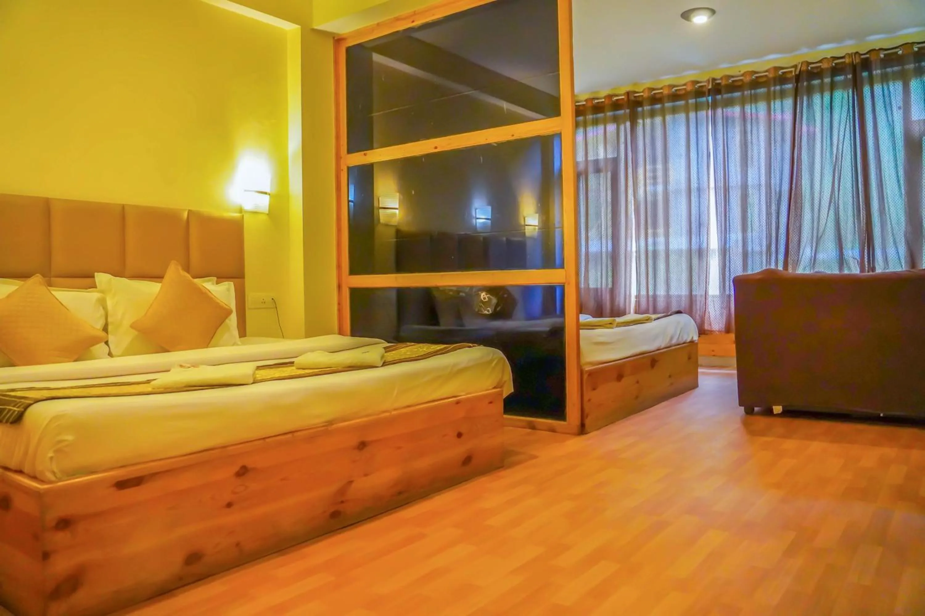 Photo of the whole room in Ride At Hill-Nihal Hotel & Cottage