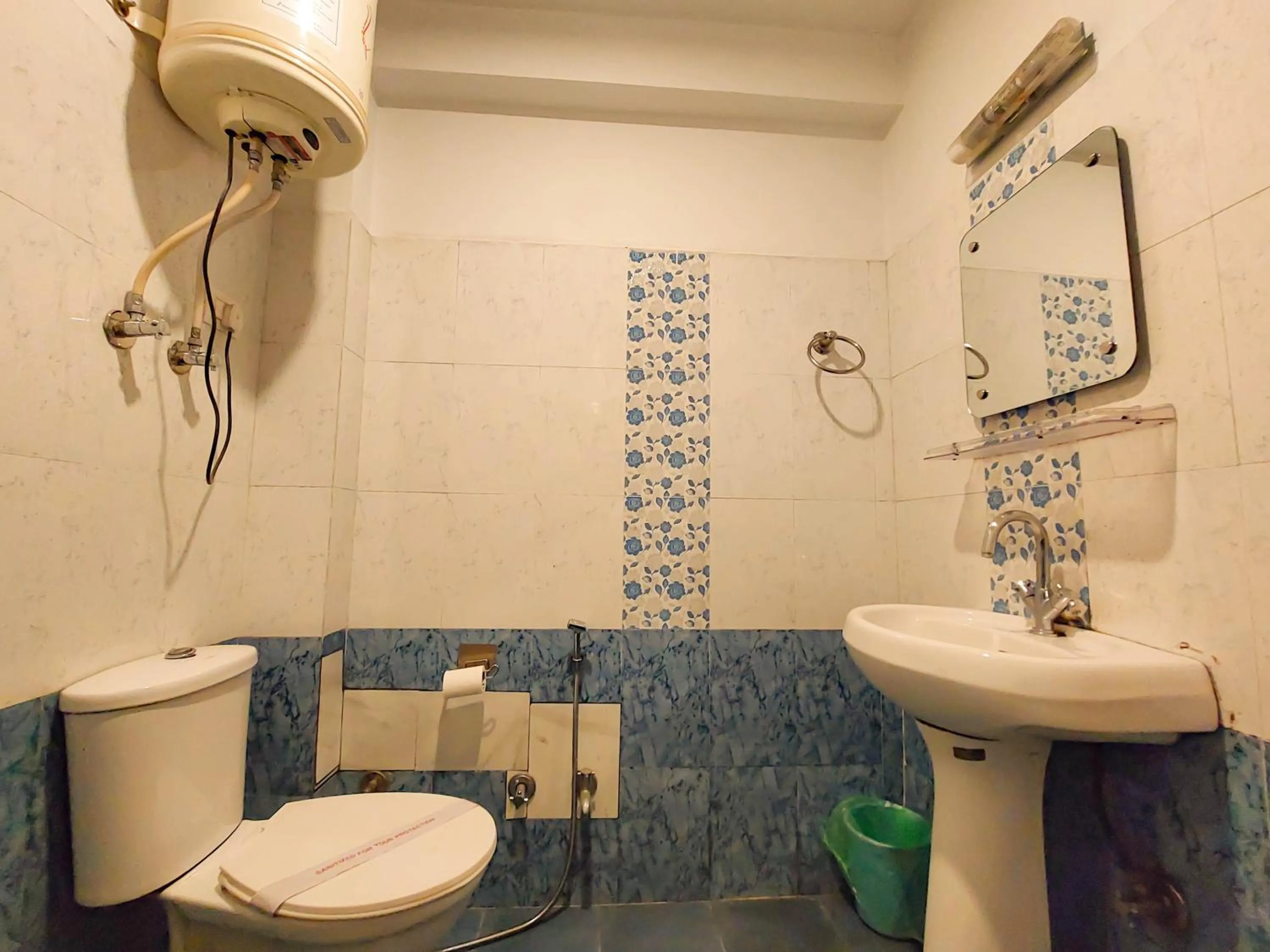 Toilet in Ride At Hill-Nihal Hotel & Cottage