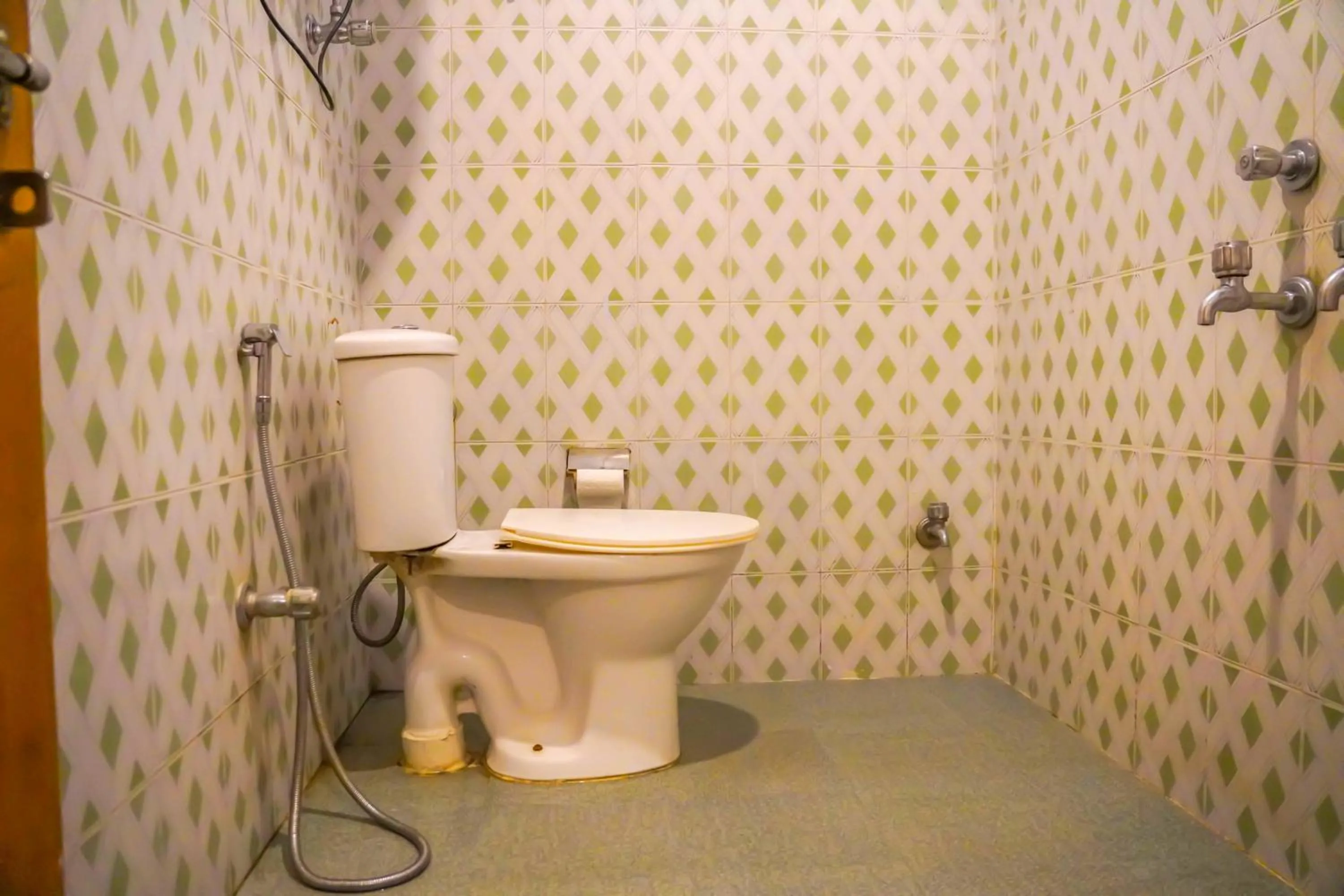 Toilet in Ride At Hill-Nihal Hotel & Cottage