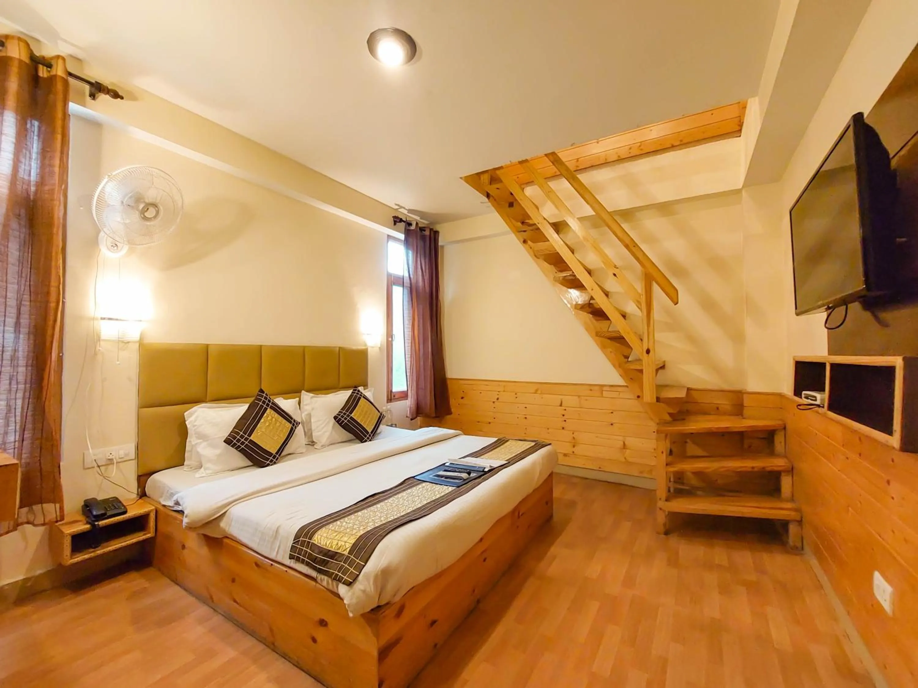 Photo of the whole room in Ride At Hill-Nihal Hotel & Cottage