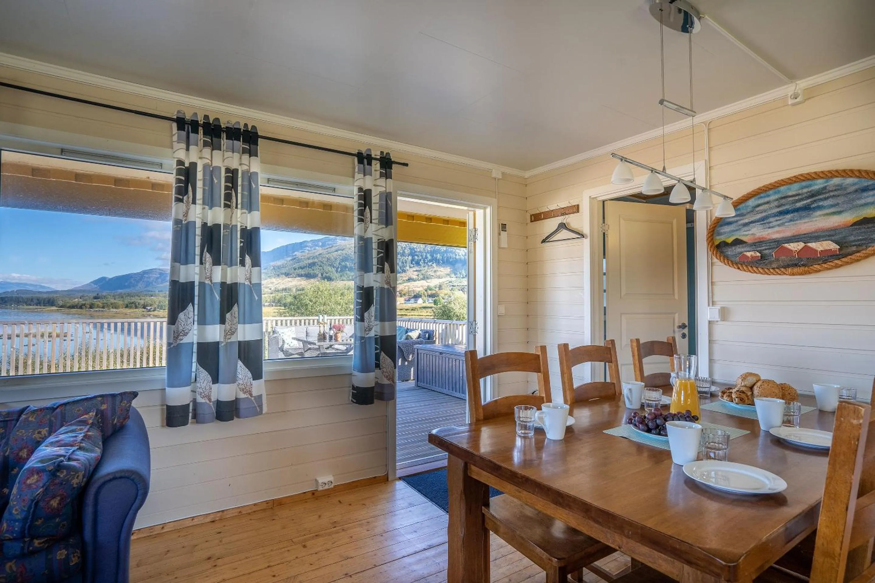 Dining area in Topcamp Havblikk - Helgeland