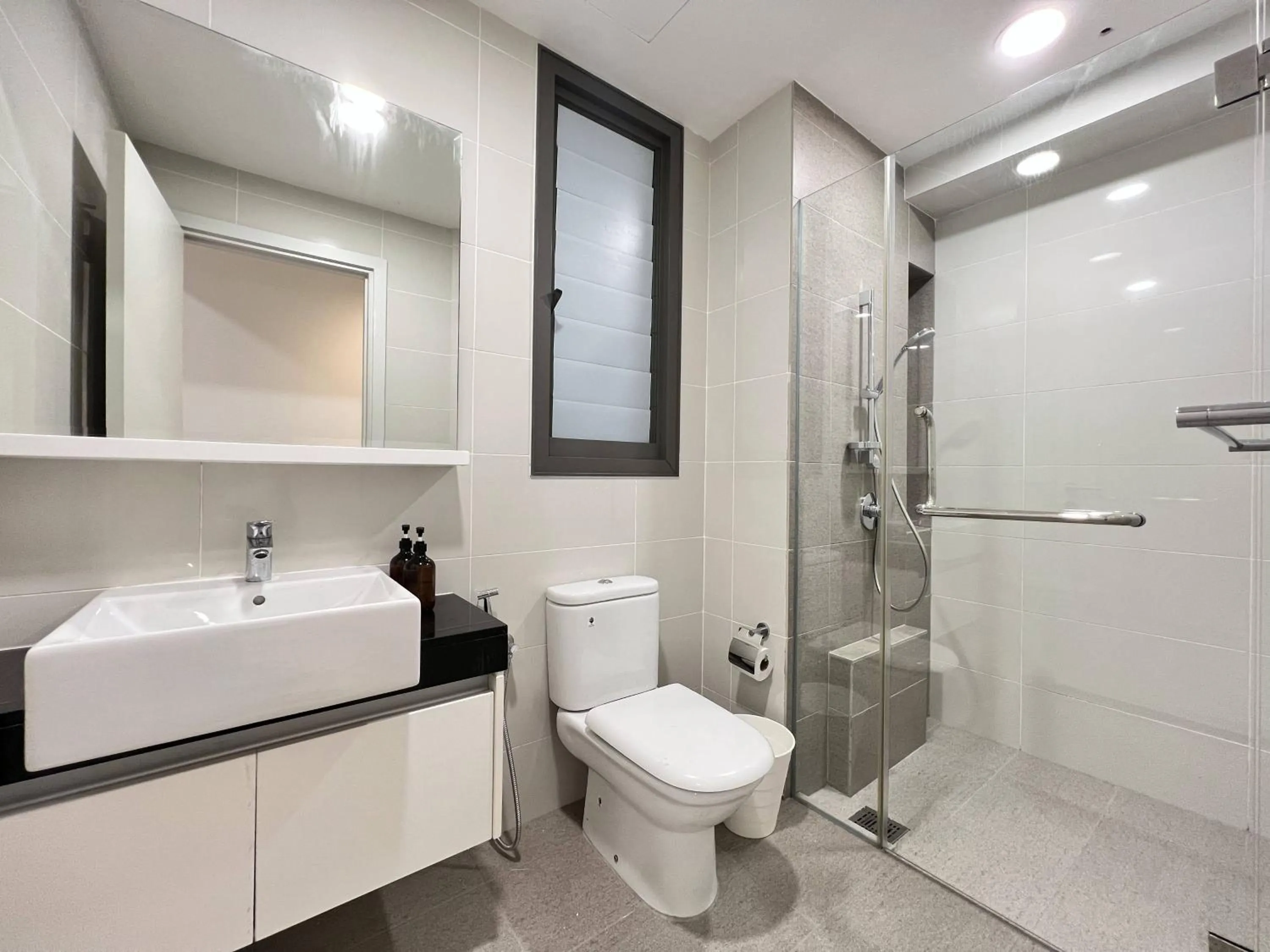 Shower in Iskandar Residence @ UHA