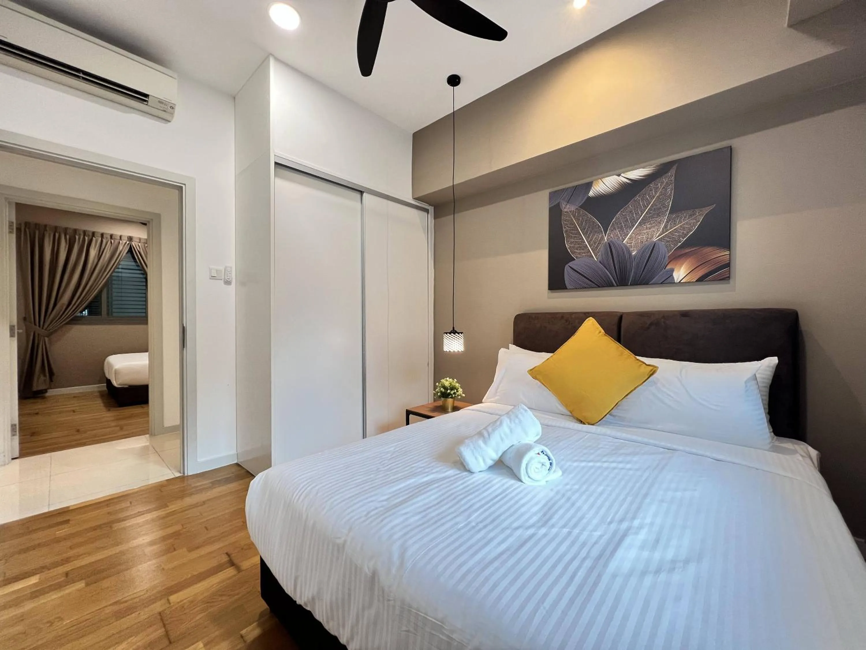 Photo of the whole room in Iskandar Residence @ UHA