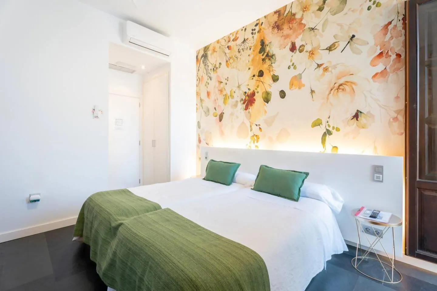 Bed in 1893 Hotel Boutique