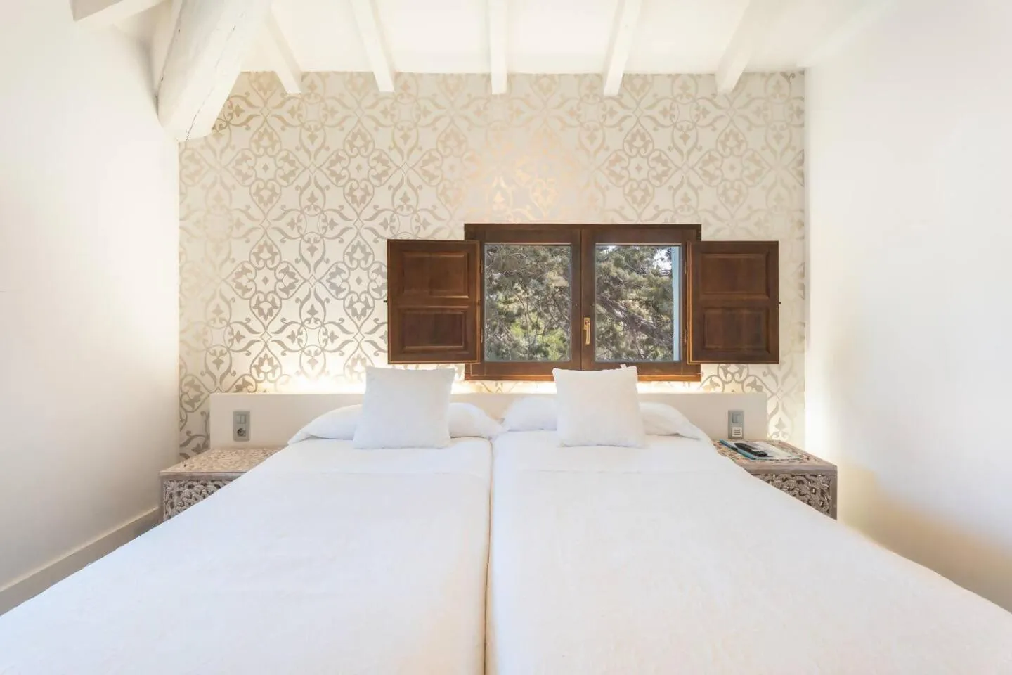 Bed in 1893 Hotel Boutique