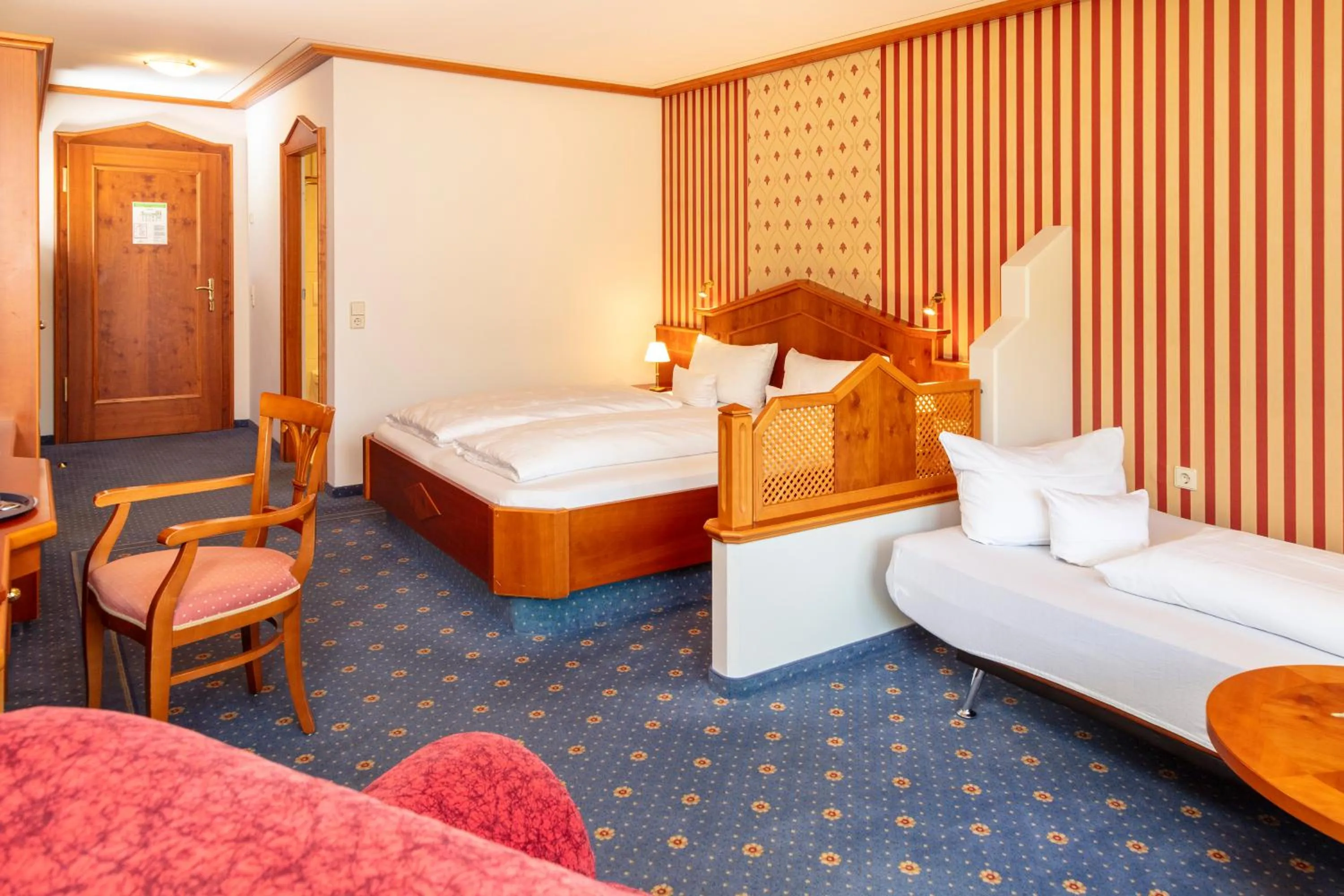 Bedroom, Bed in Parkhotel an der Therme