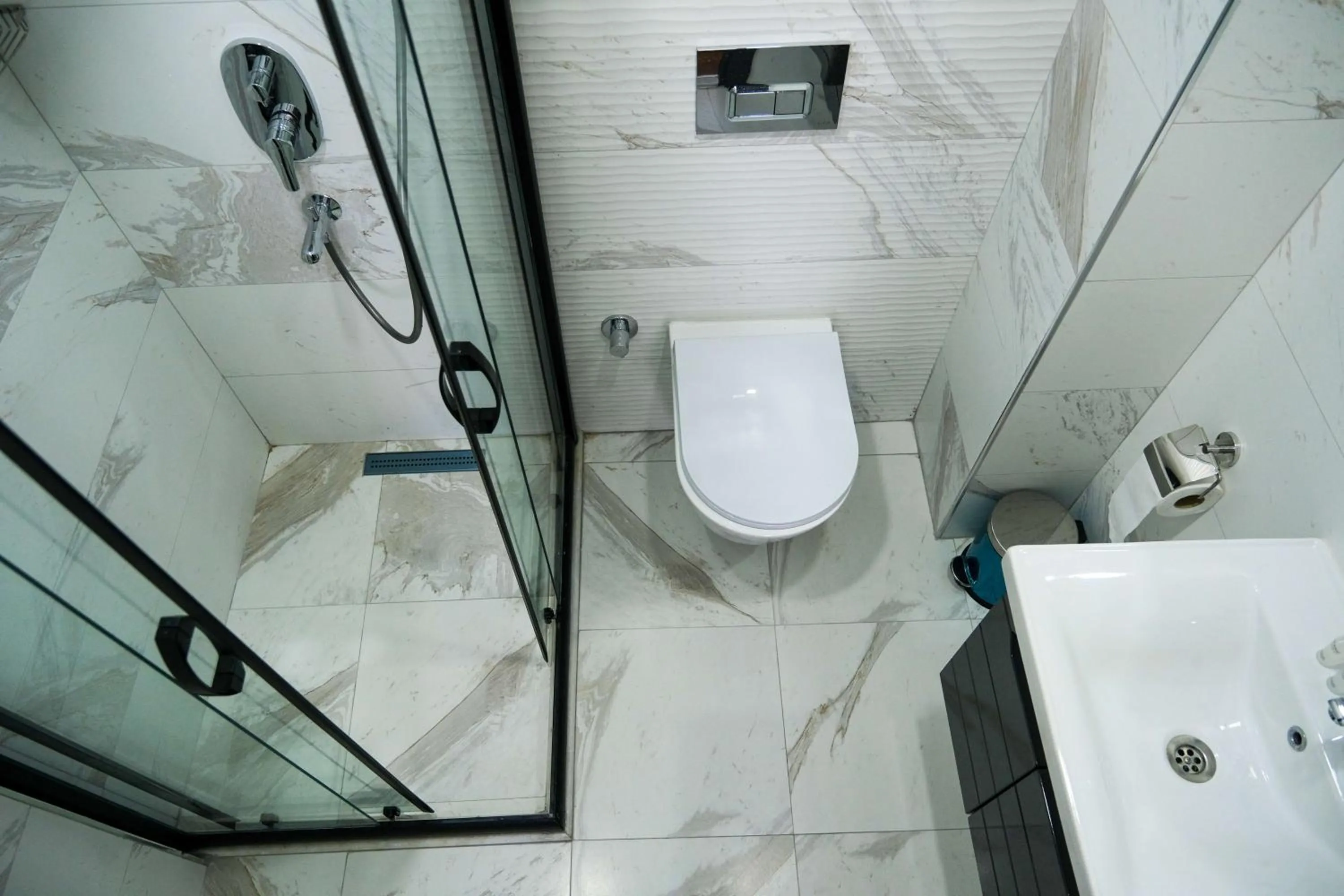 Shower in hotel La Vitrine