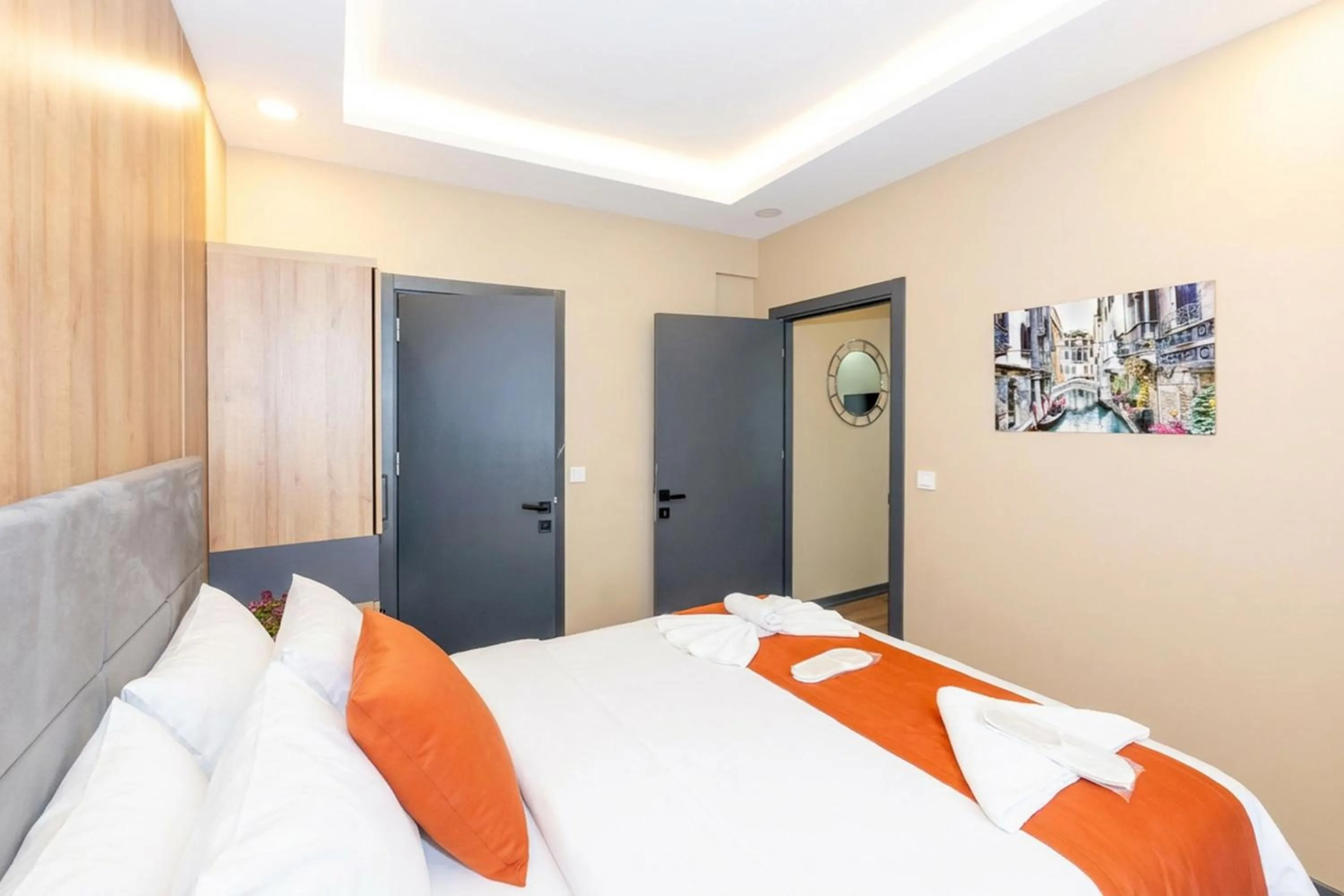 Bedroom, Bed in hotel La Vitrine