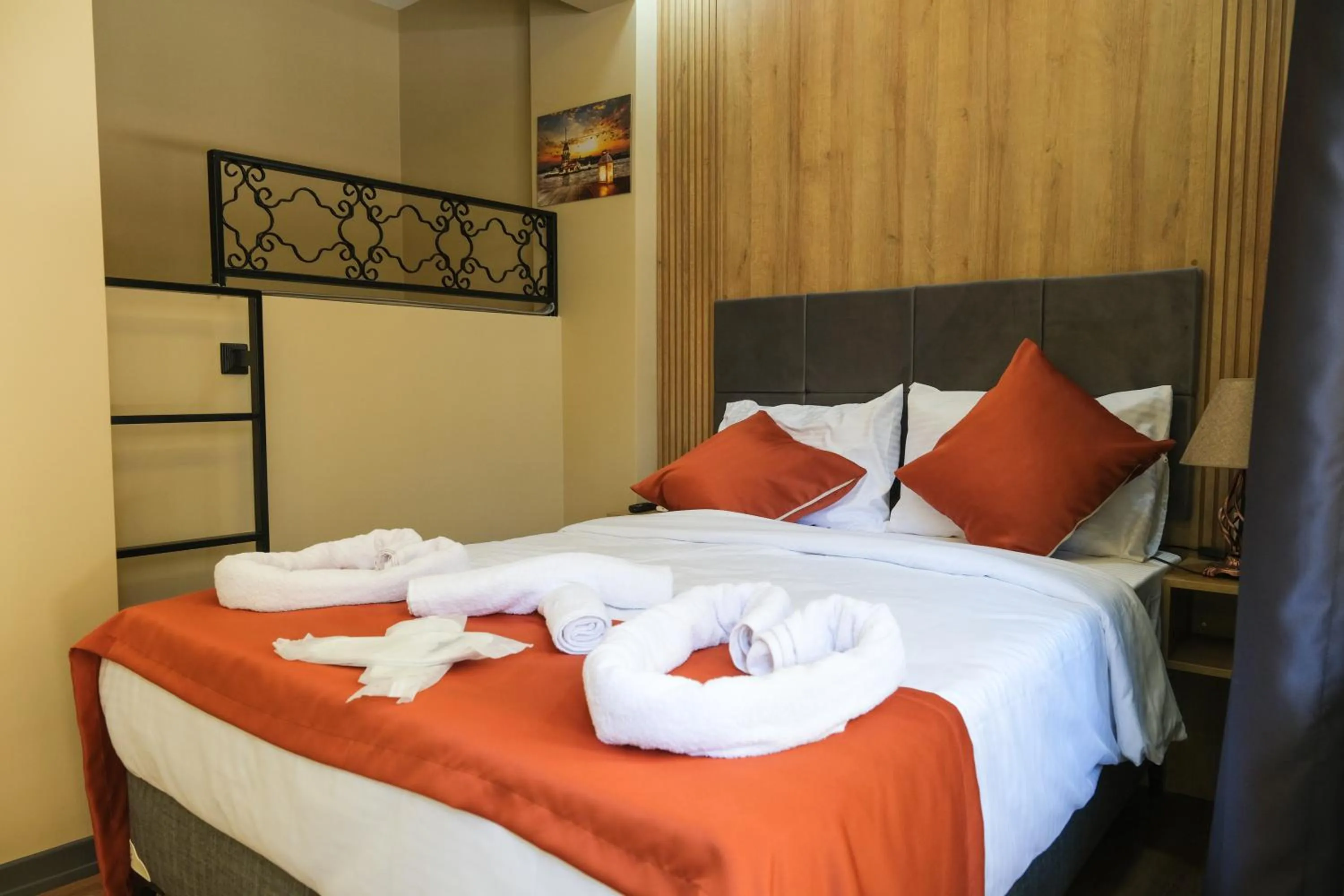 Bedroom, Bed in hotel La Vitrine