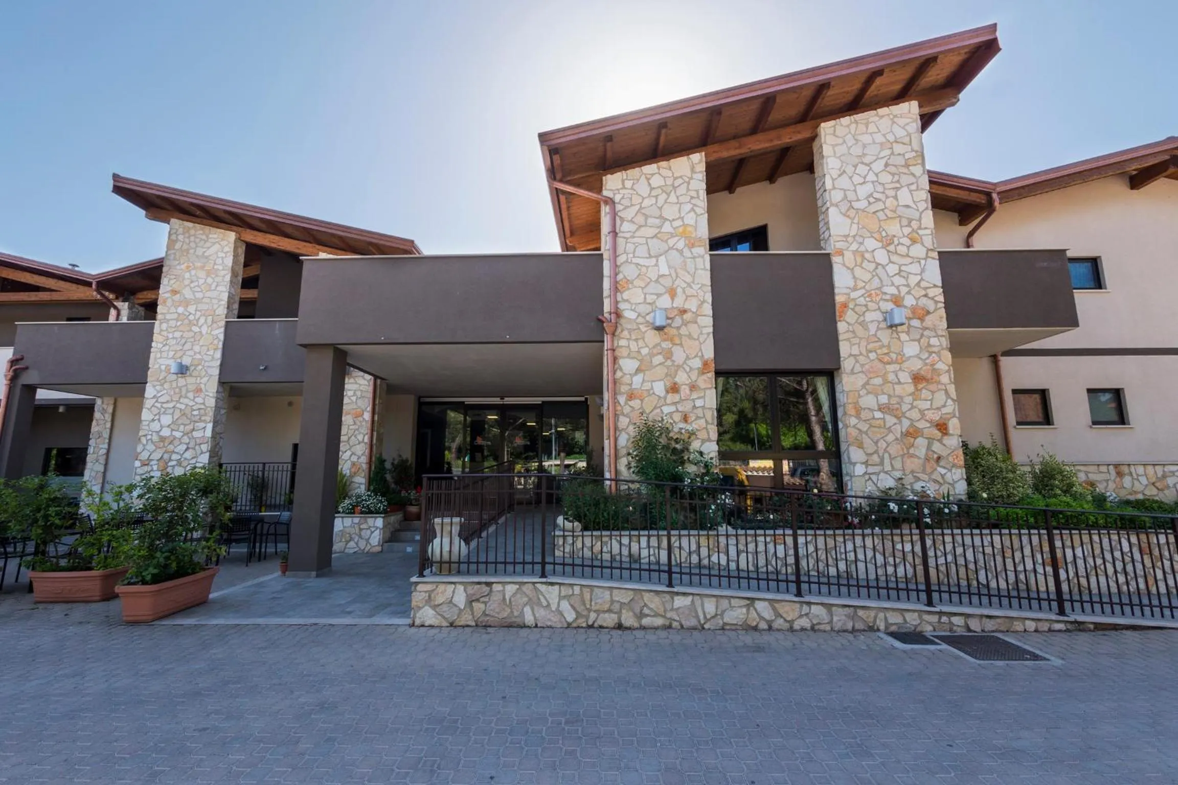 Facade/entrance in Hotel Centova