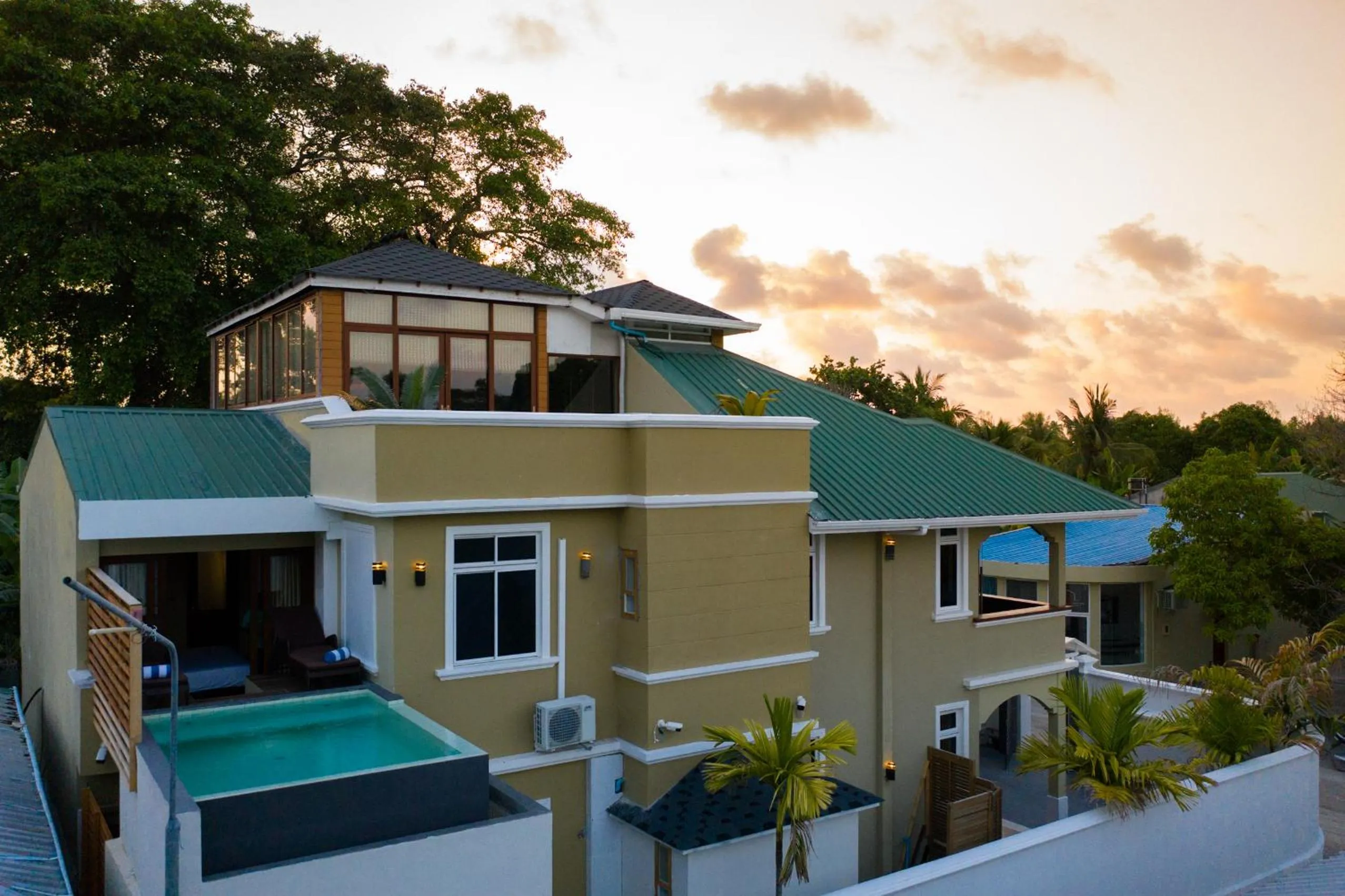 Fuvahmulah Central Hotel