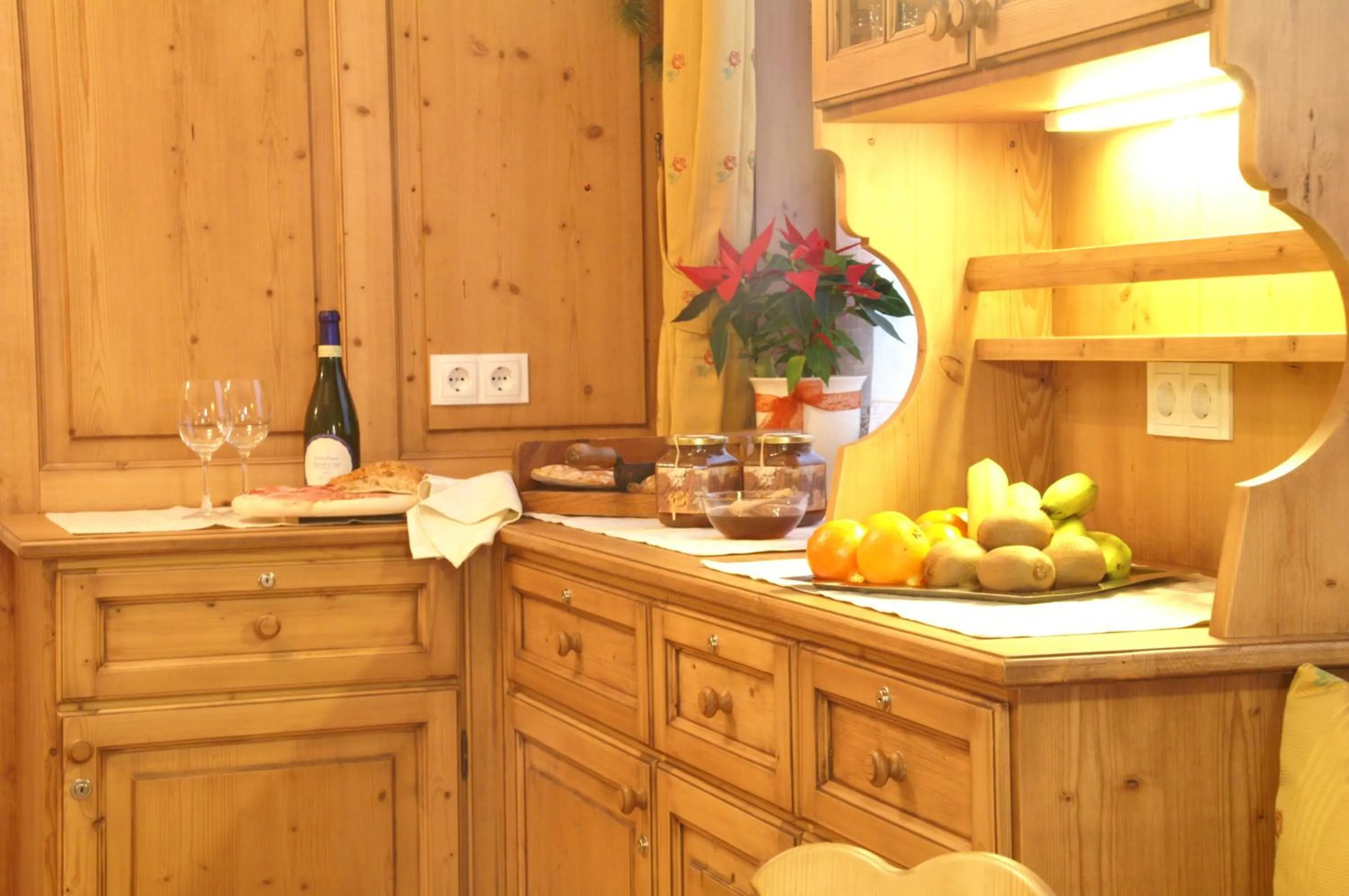 Food in Residence Rosarela