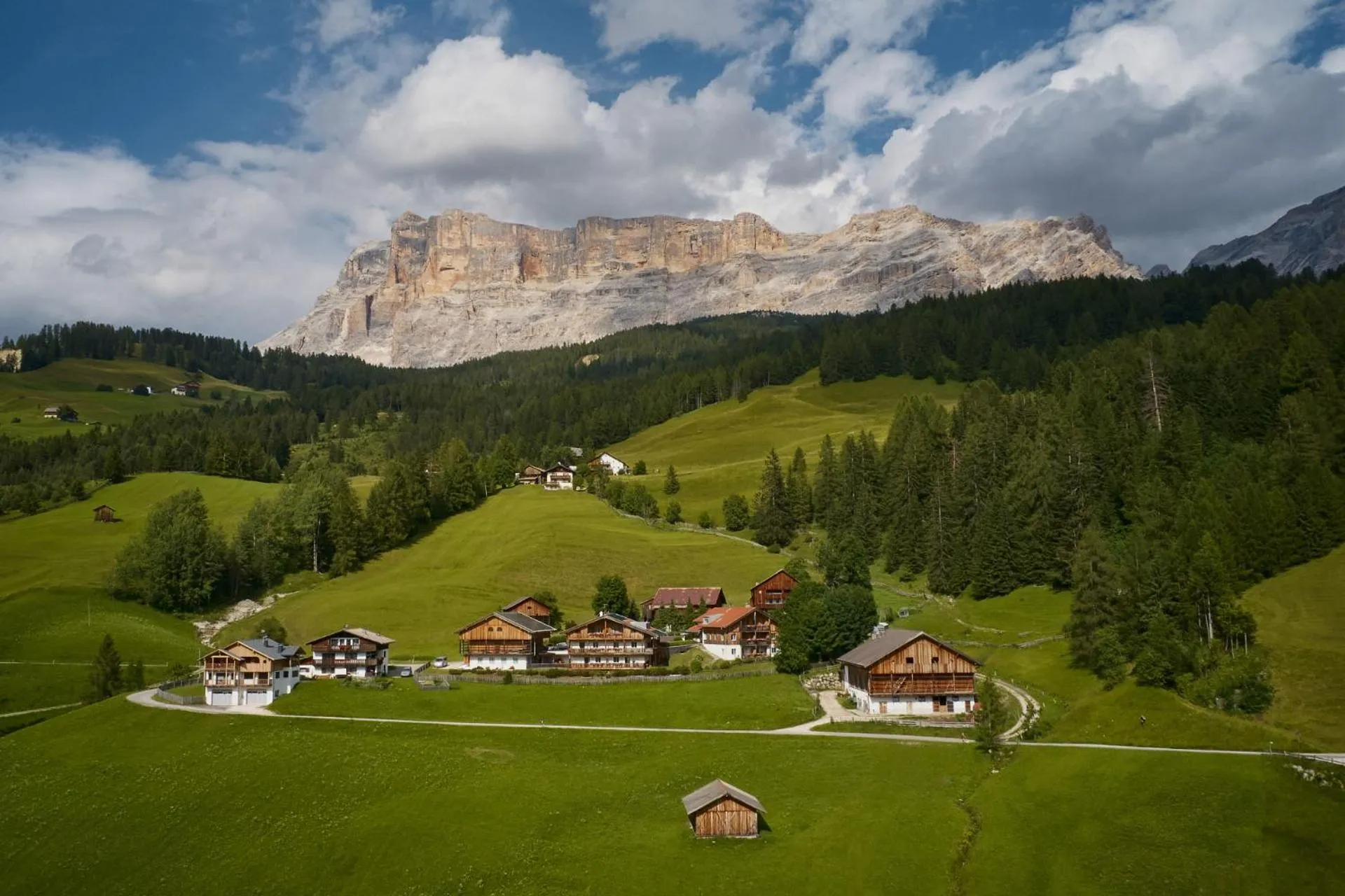 Property building in Residence Rosarela