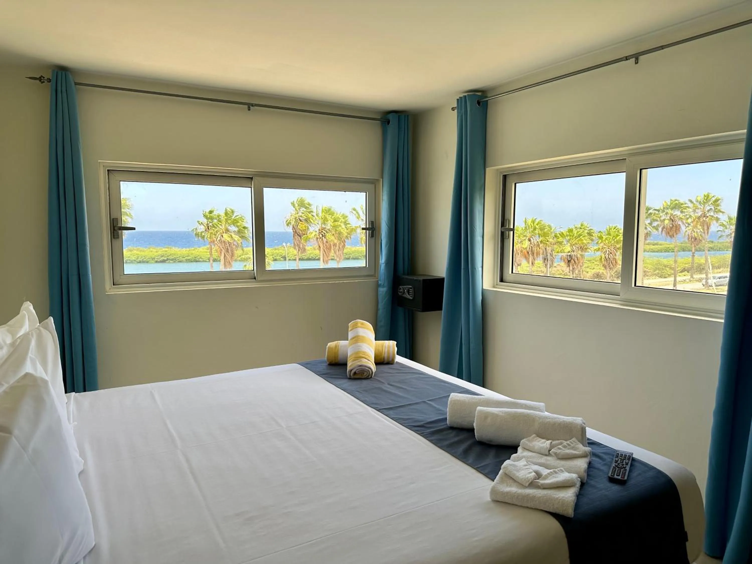 Bed in MERAKII SEAVIEW ESCAPE CURACAO