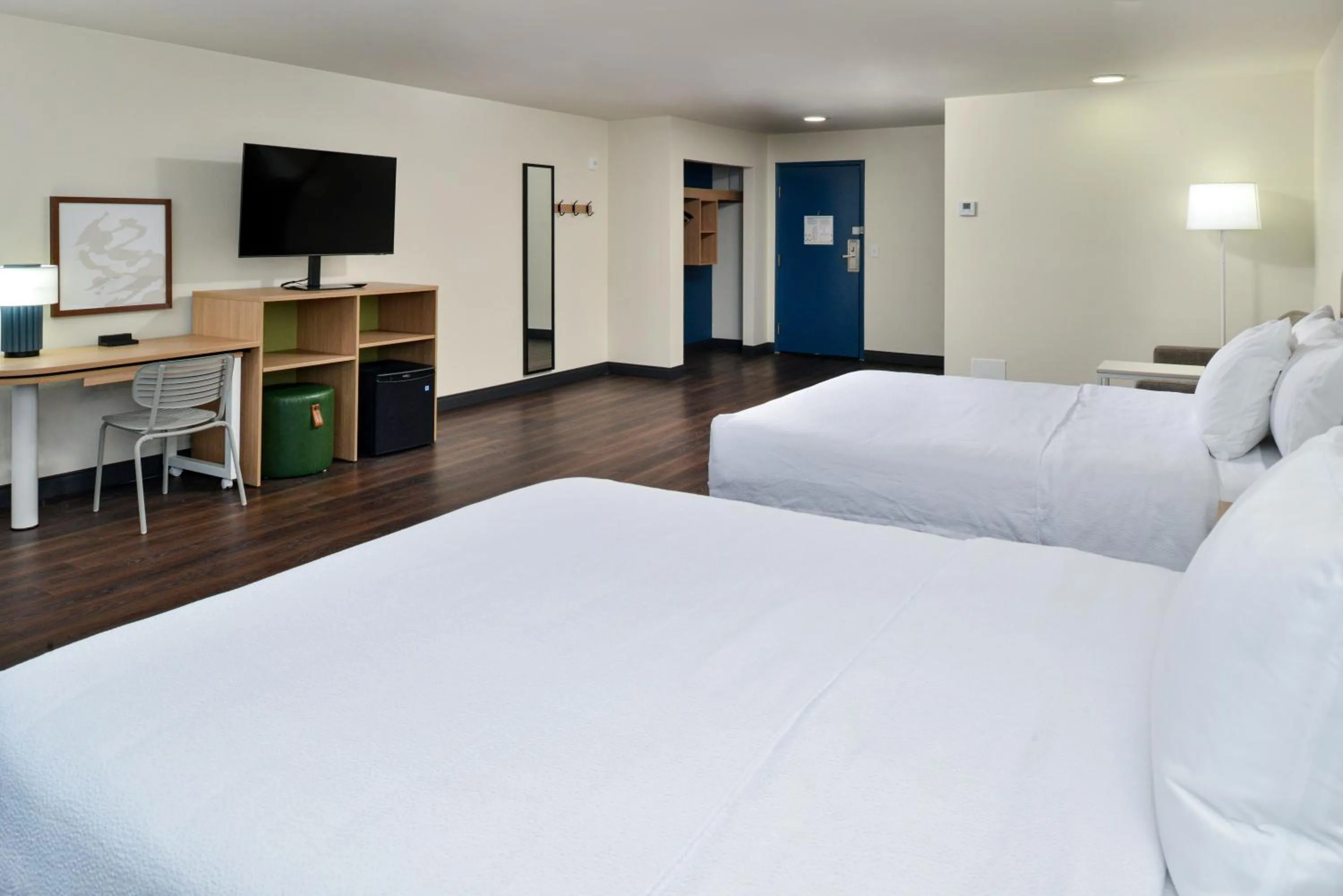 Bedroom, Bed in Spark By Hilton Dallas Medical District Love Field