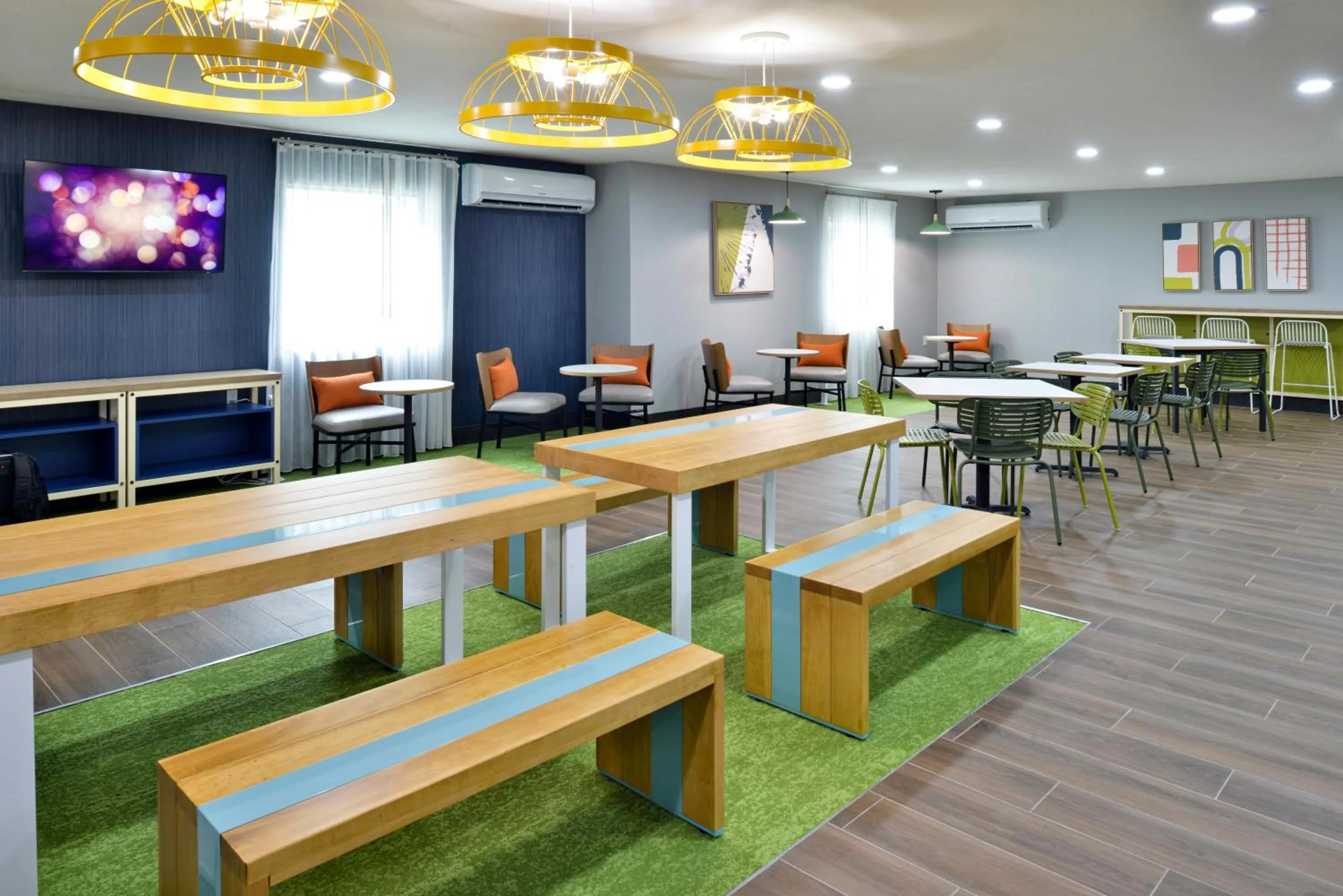 Breakfast in Spark By Hilton Dallas Medical District Love Field