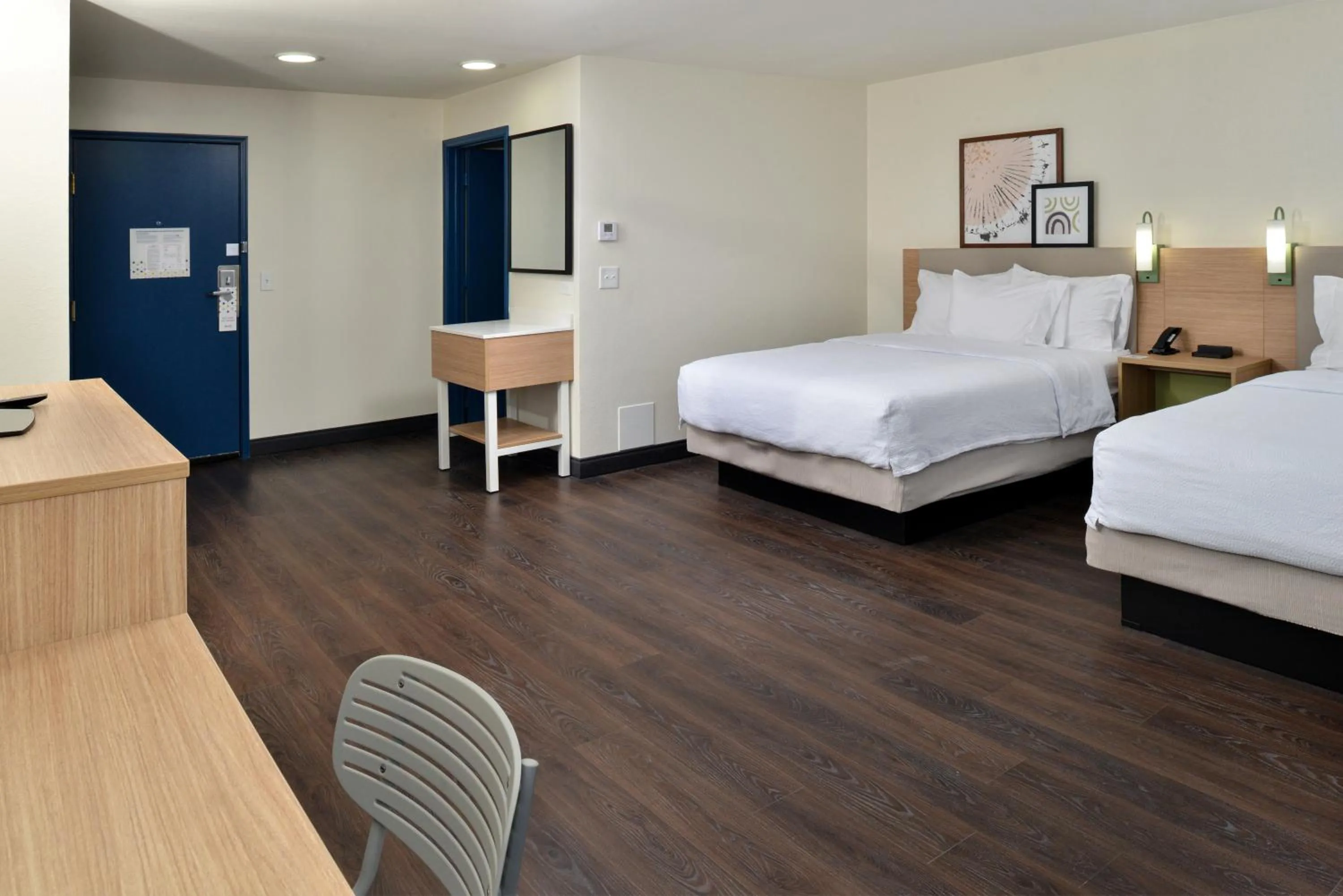 Bedroom, Bed in Spark By Hilton Dallas Medical District Love Field