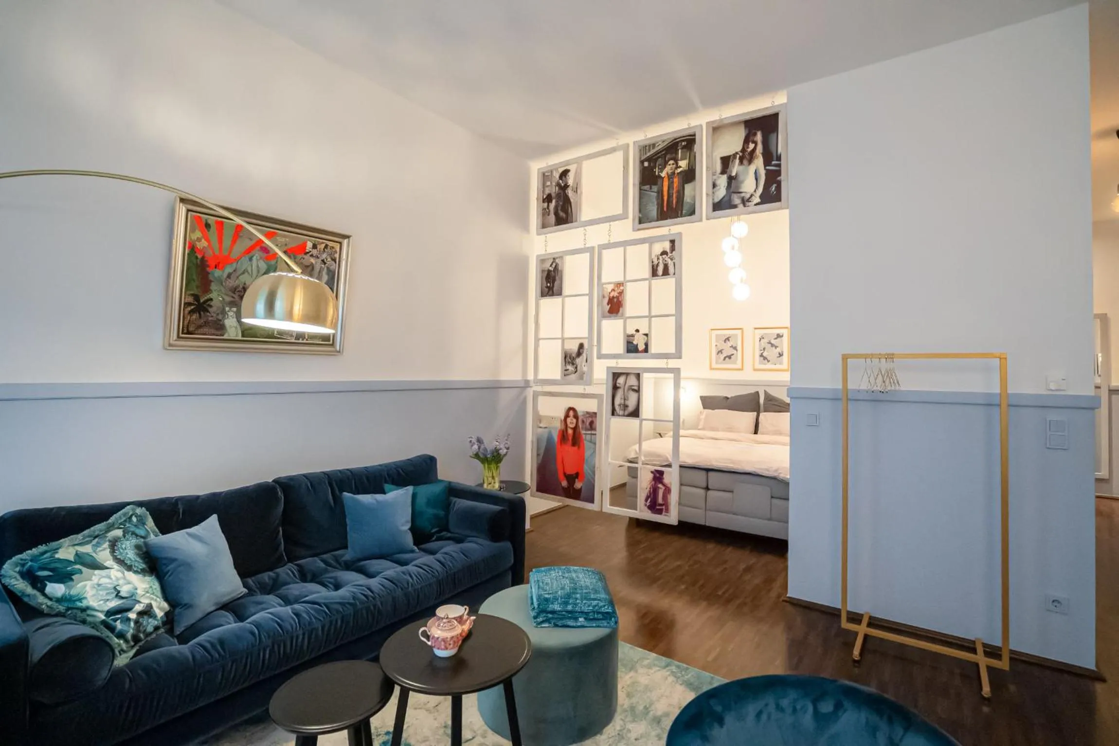 Living room in Designer Loft-Ferienwohnung im Zentrum mit Tiefgaragen-Parkplatz, Waschmaschine und Privatterrasse