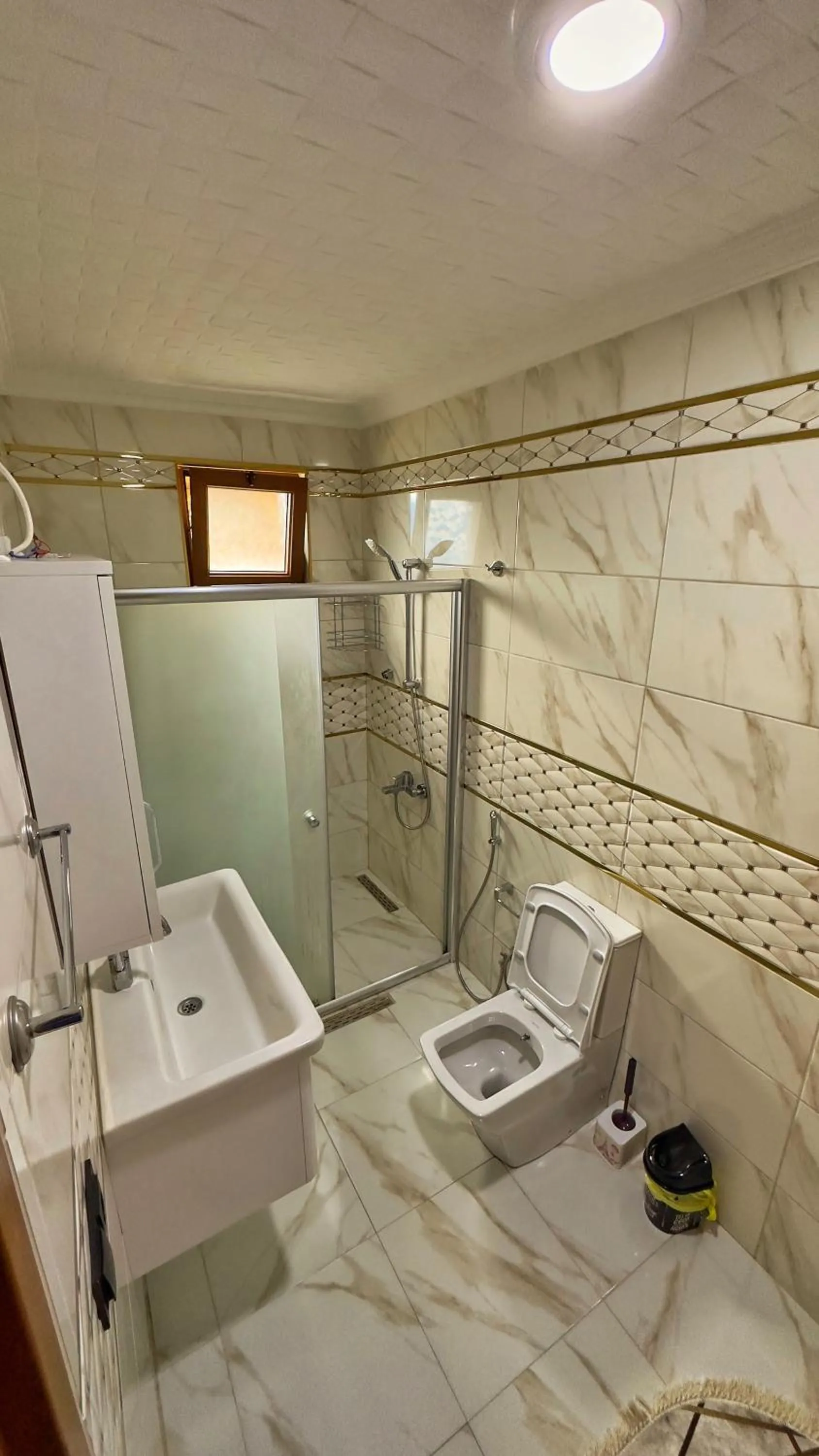 Shower in Kalispera Apart Otel
