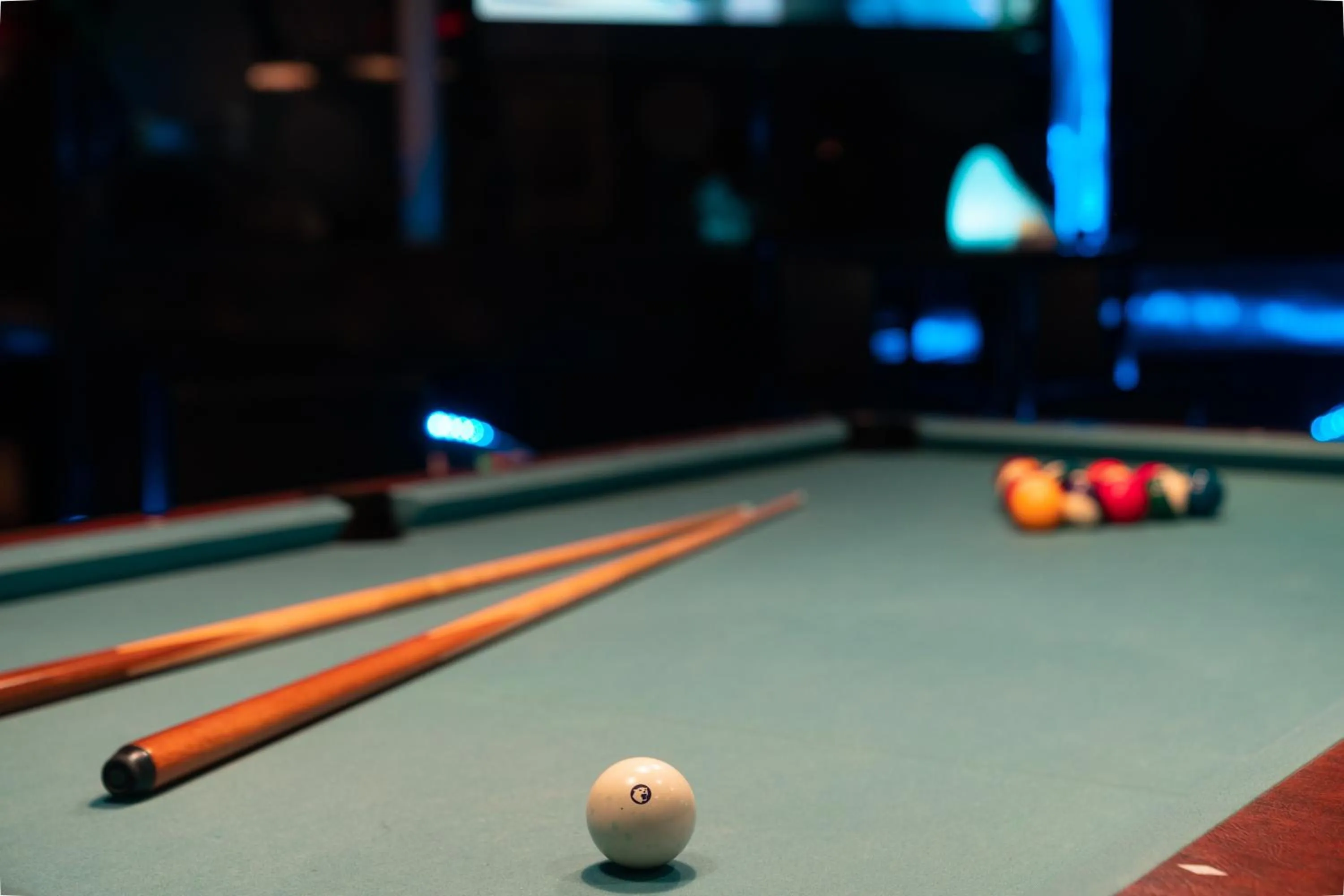 Billiard in City Palace Hotel