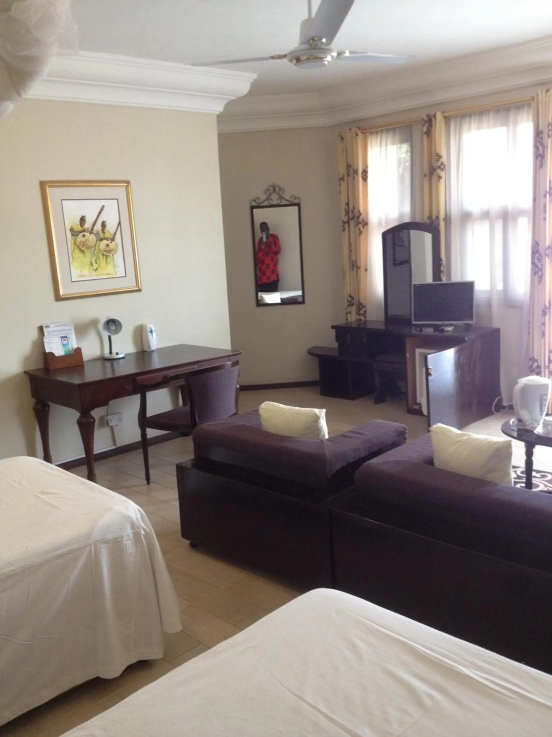 TV and multimedia, Bed in Roc Heights