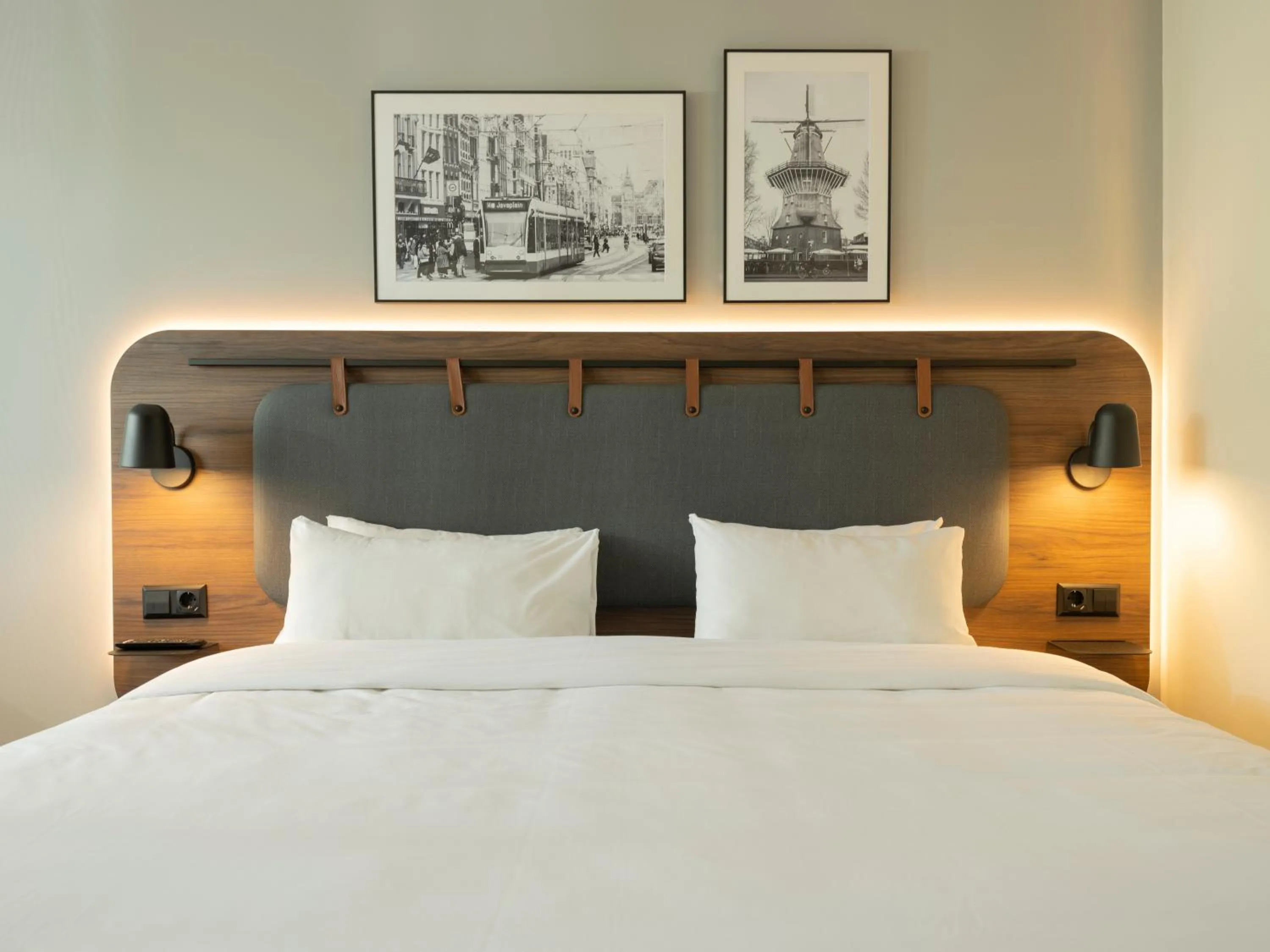 Bed in Campanile Hotel & Restaurant Eindhoven