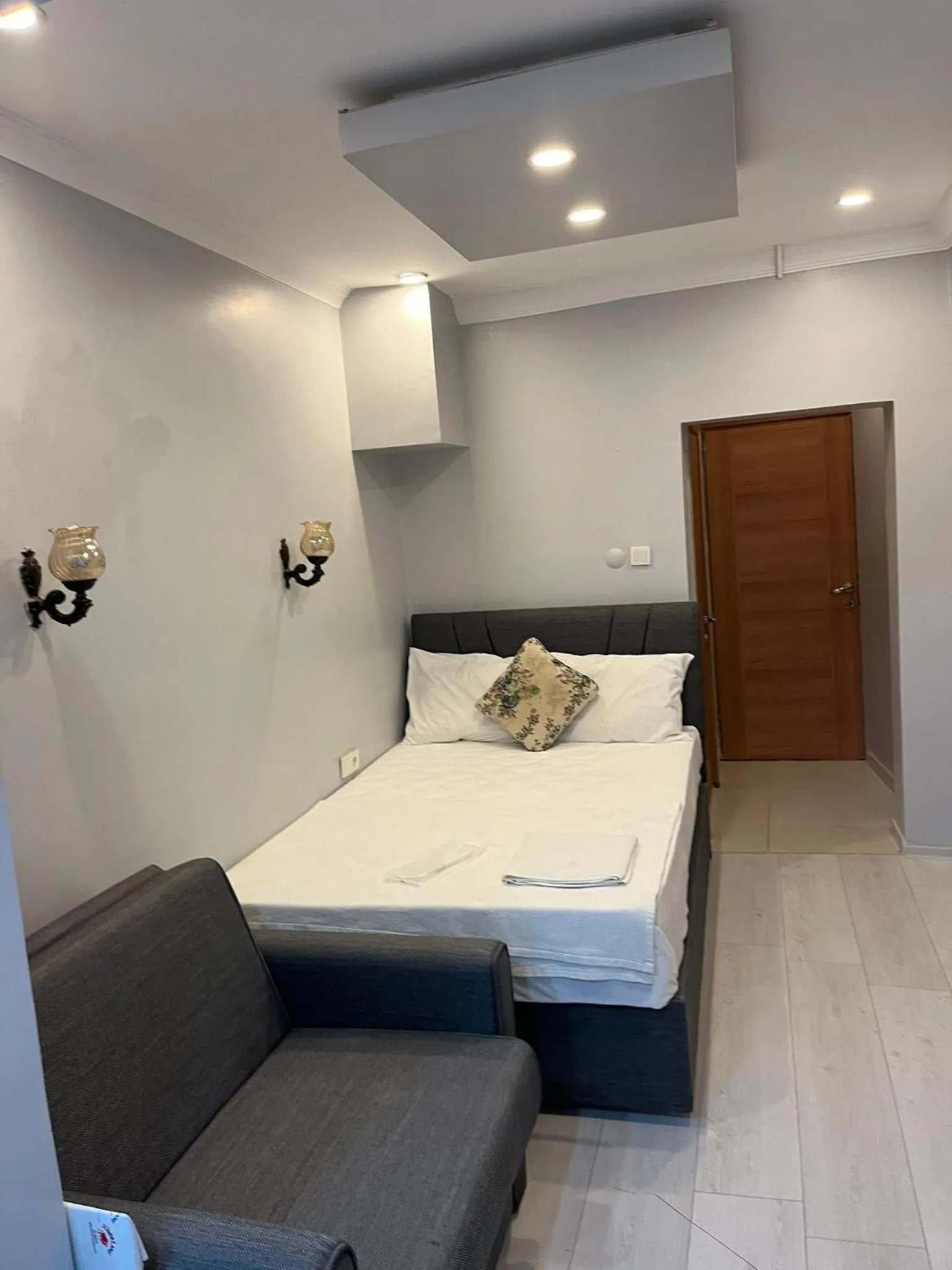 Photo of the whole room, Bed in Riverland Suites Apart Hotel