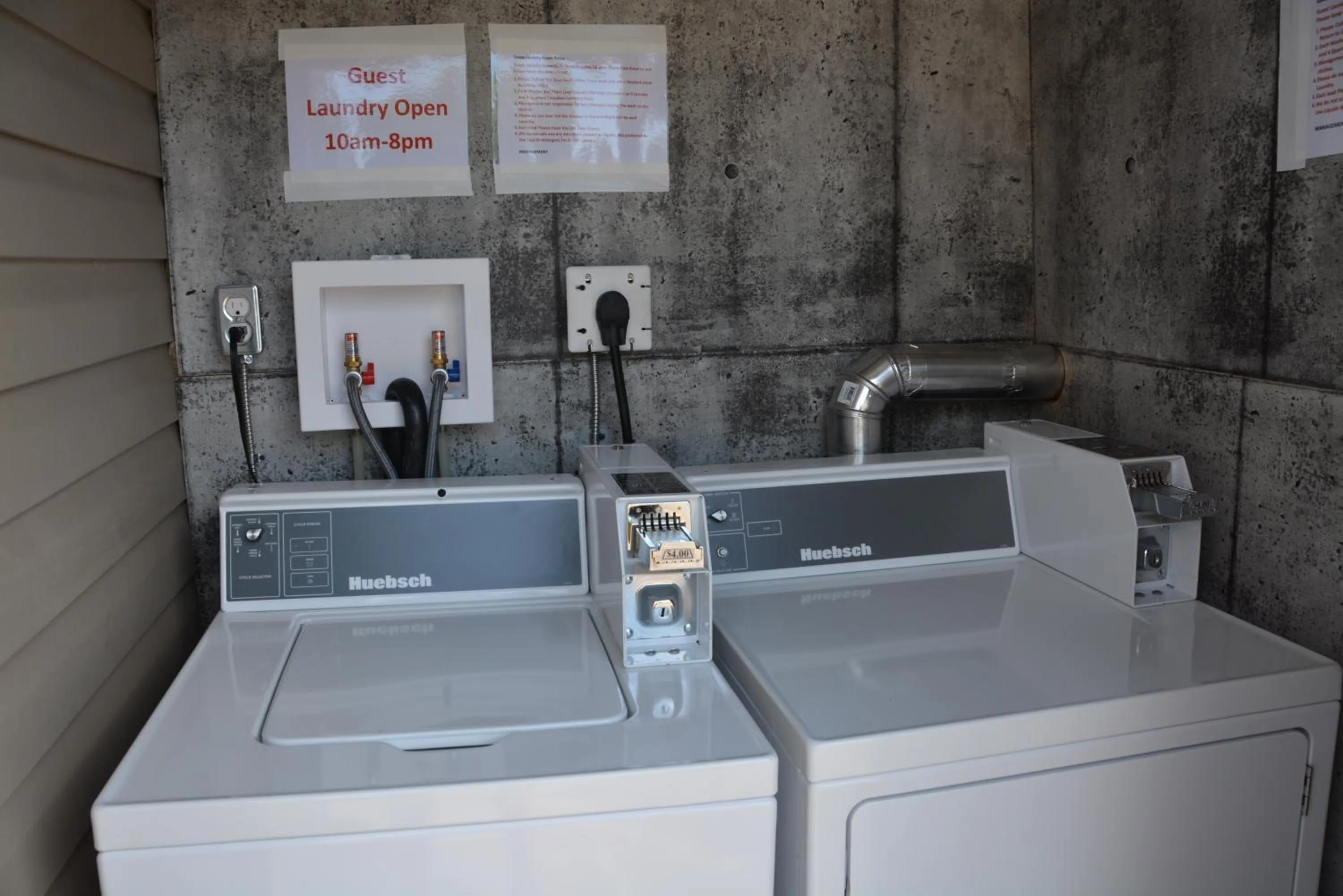 washing machine in Harmony Inn