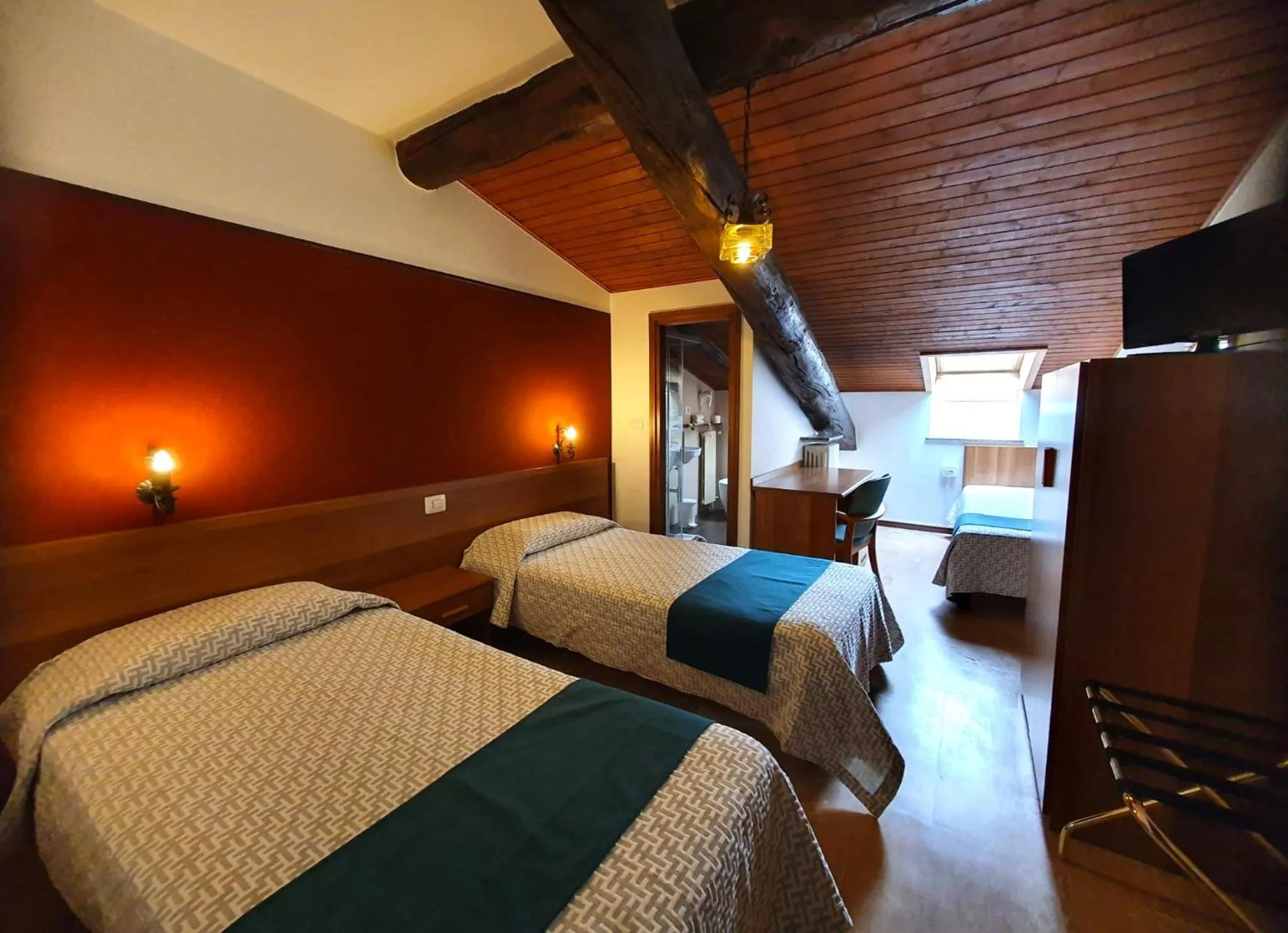 Photo of the whole room, Bed in Altavilla Albergo meublé