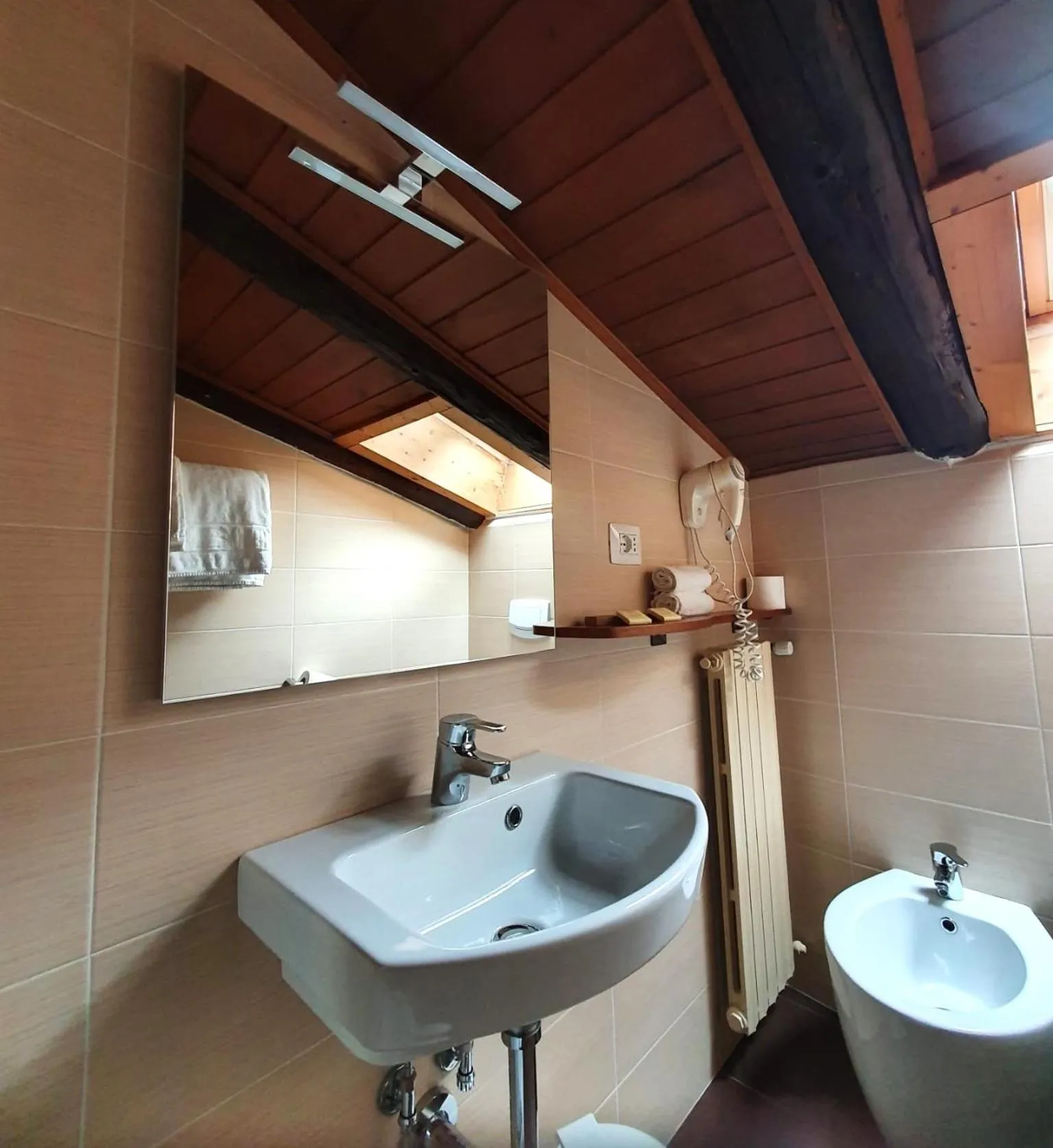 Bathroom in Altavilla Albergo meublé