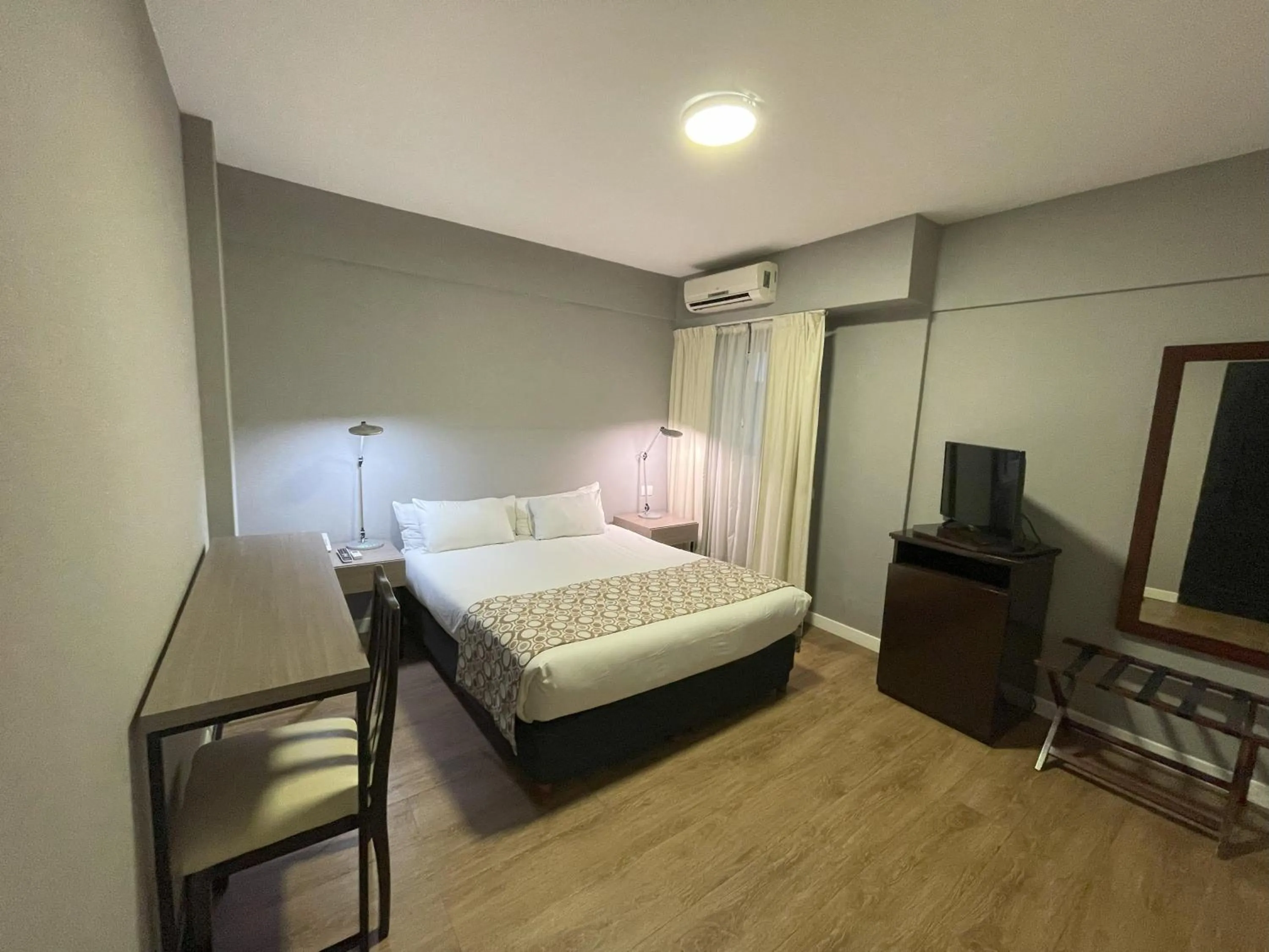 Bedroom, Bed in Hotel 8 de Octubre