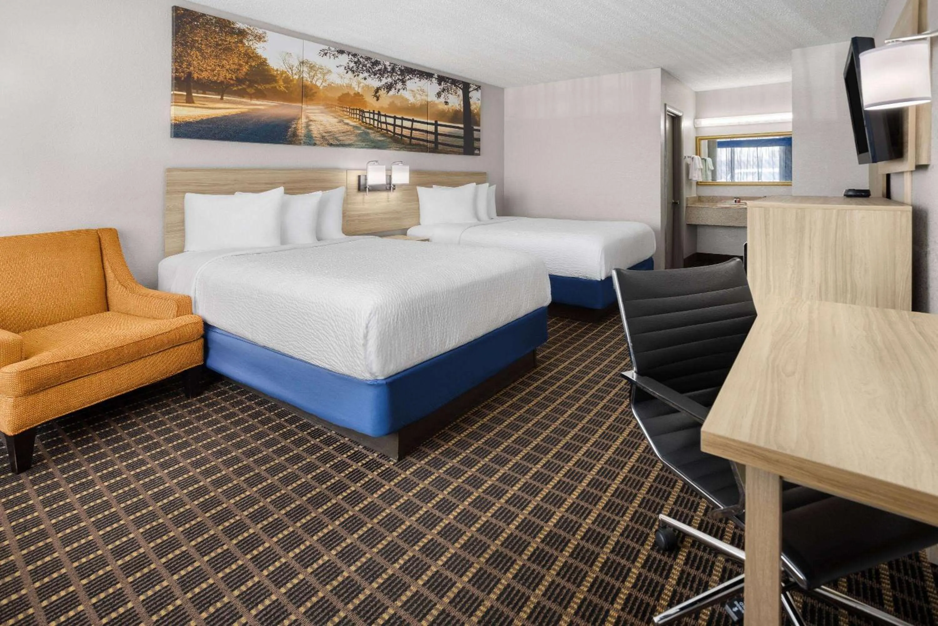 Photo of the whole room, Bed in Days Inn by Wyndham Waycross