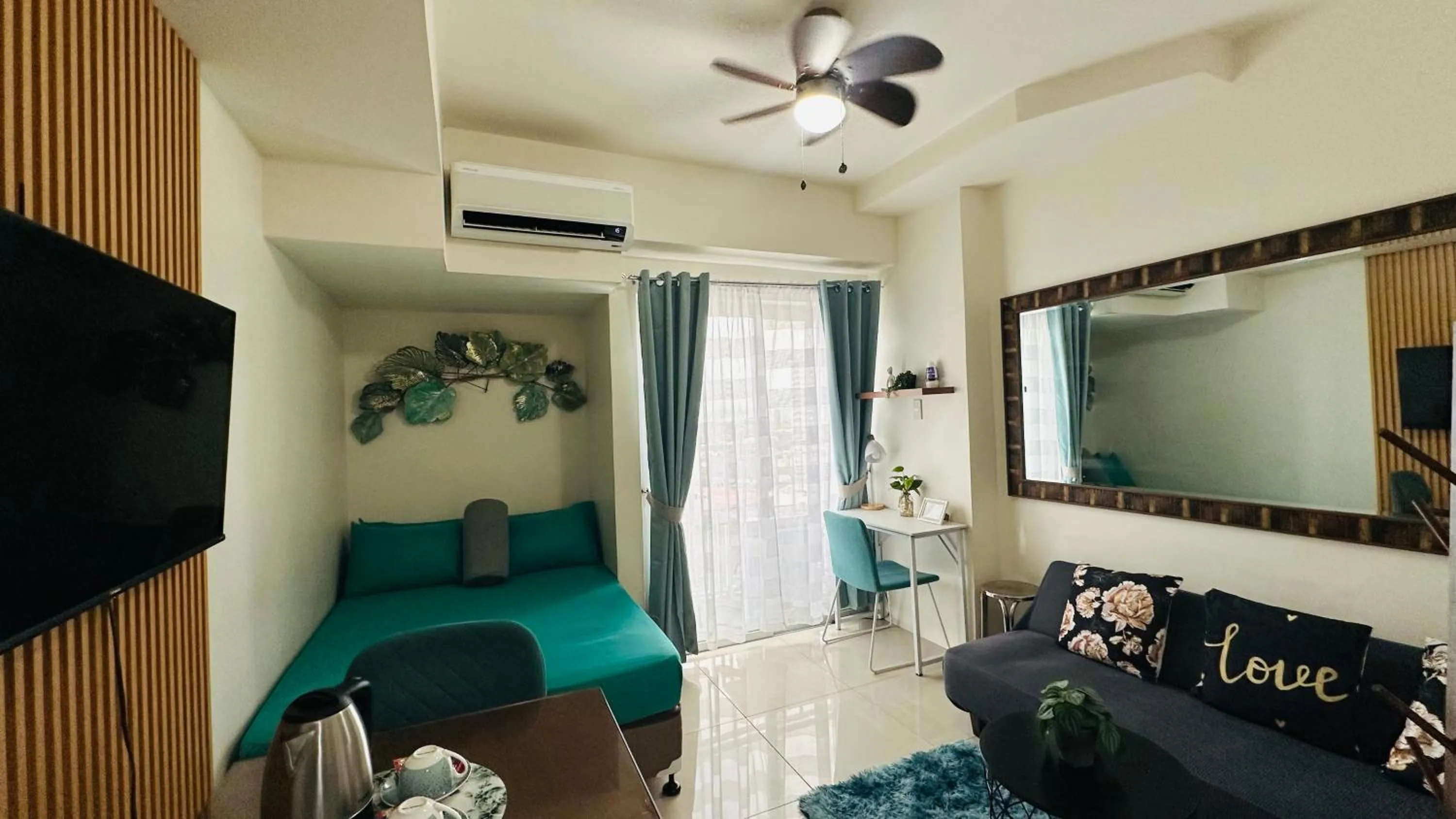 Lengs Place 2 - Studio with Balcony at Inspiria Condo, Beside Abreeza Mall