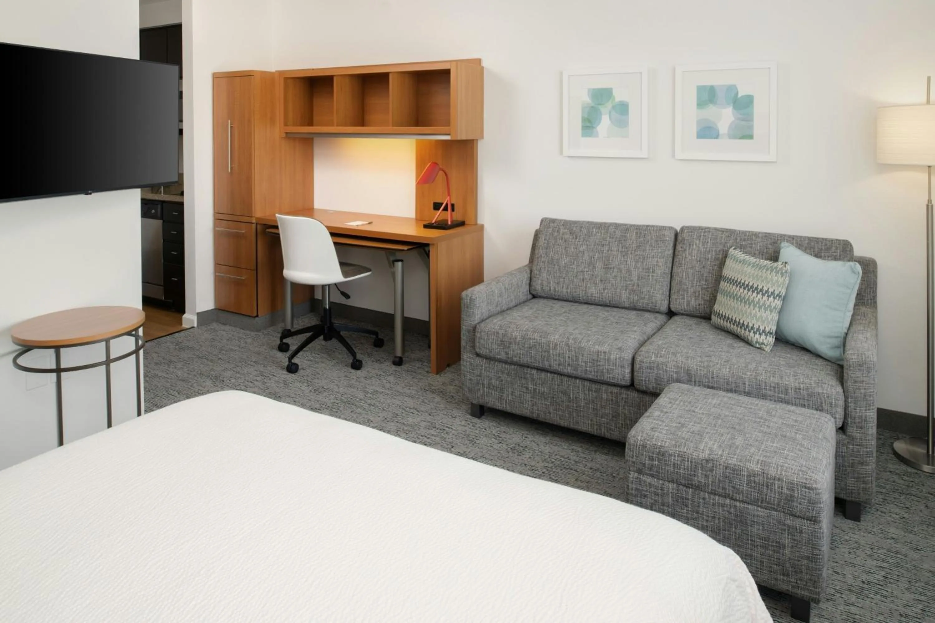 Photo of the whole room, Bed in TownePlace Suites by Marriott Lancaster