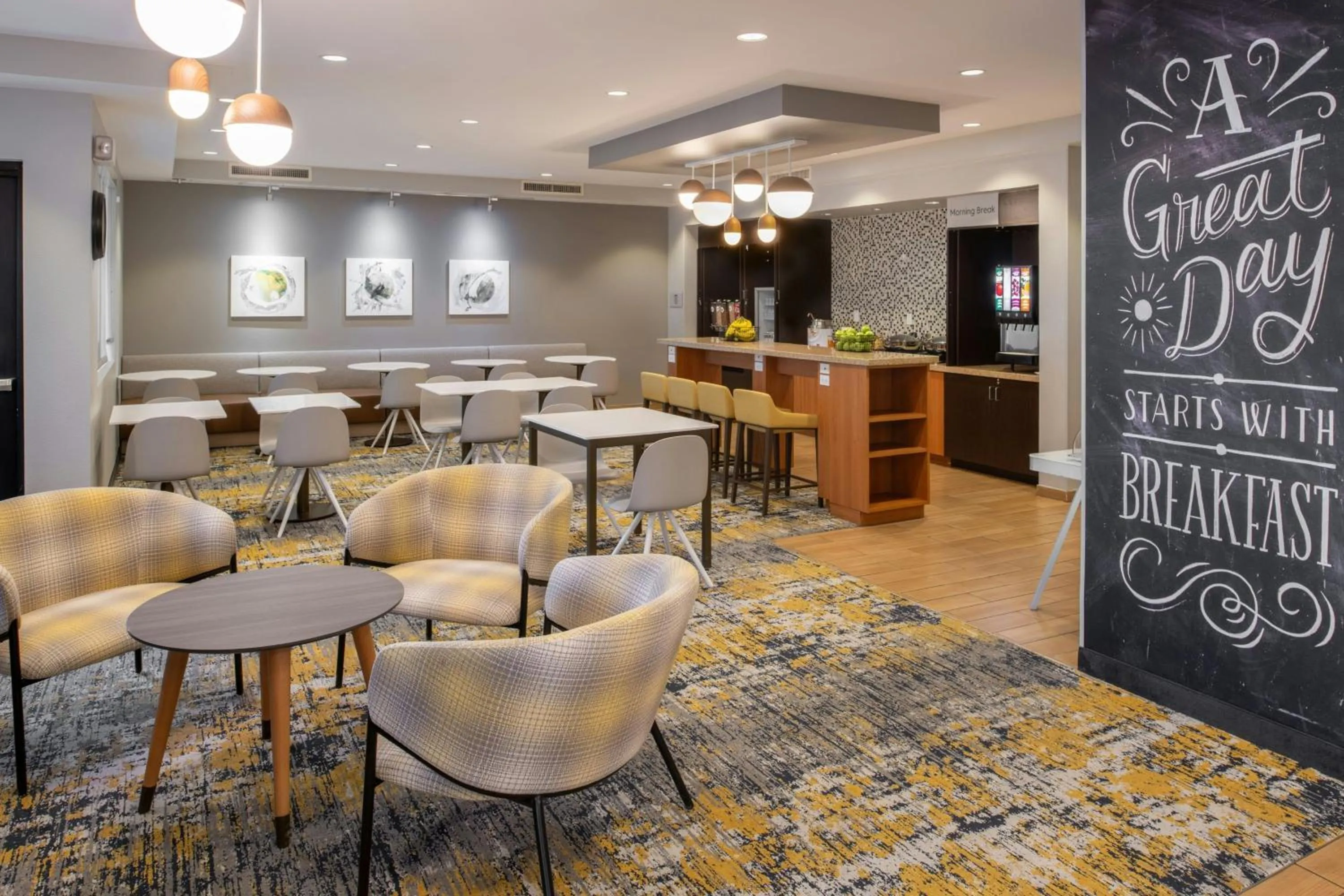 Lobby or reception in TownePlace Suites by Marriott Lancaster